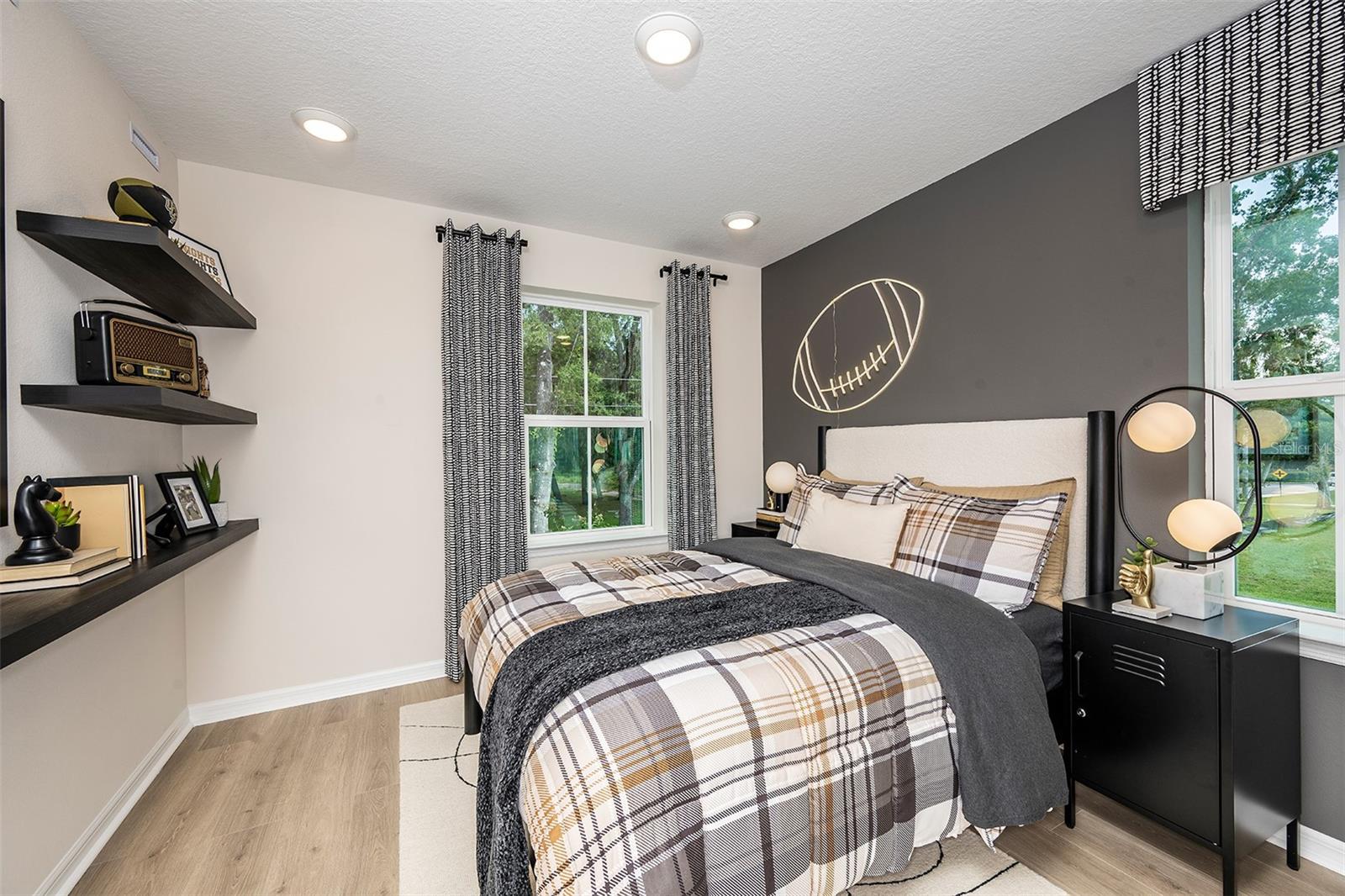 680 LOLA LANE, OVIEDO, FL, 32765