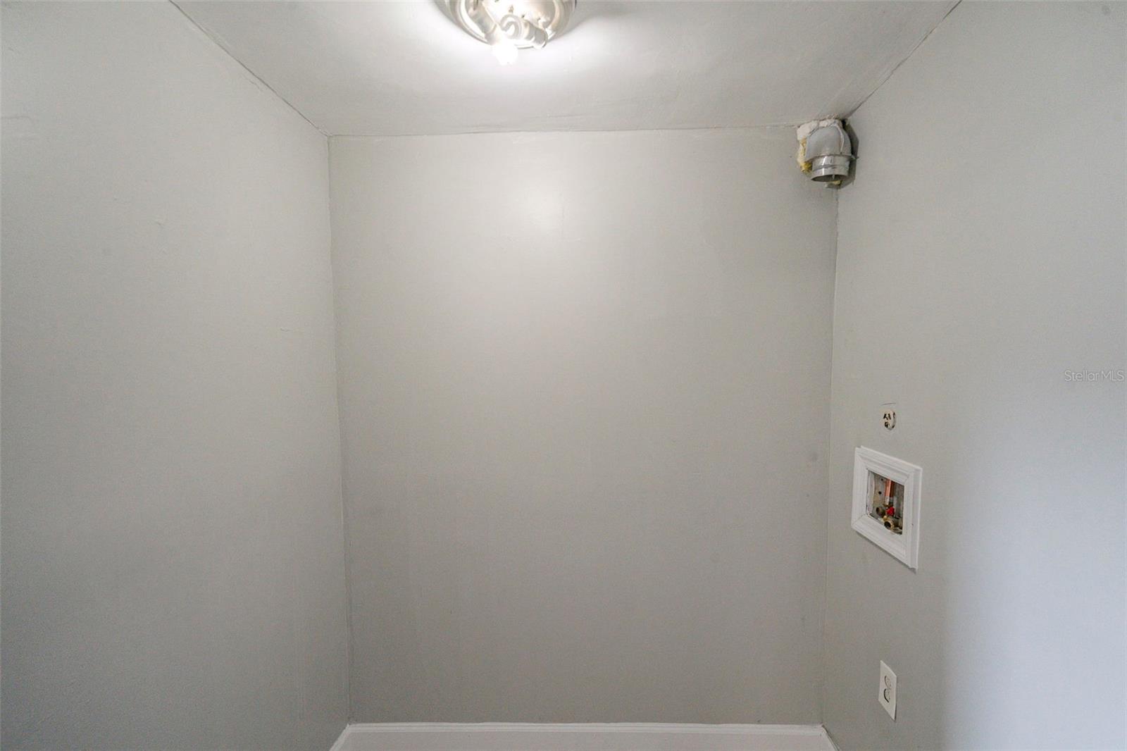 620 E 8TH ST, HIALEAH, FL, 33010