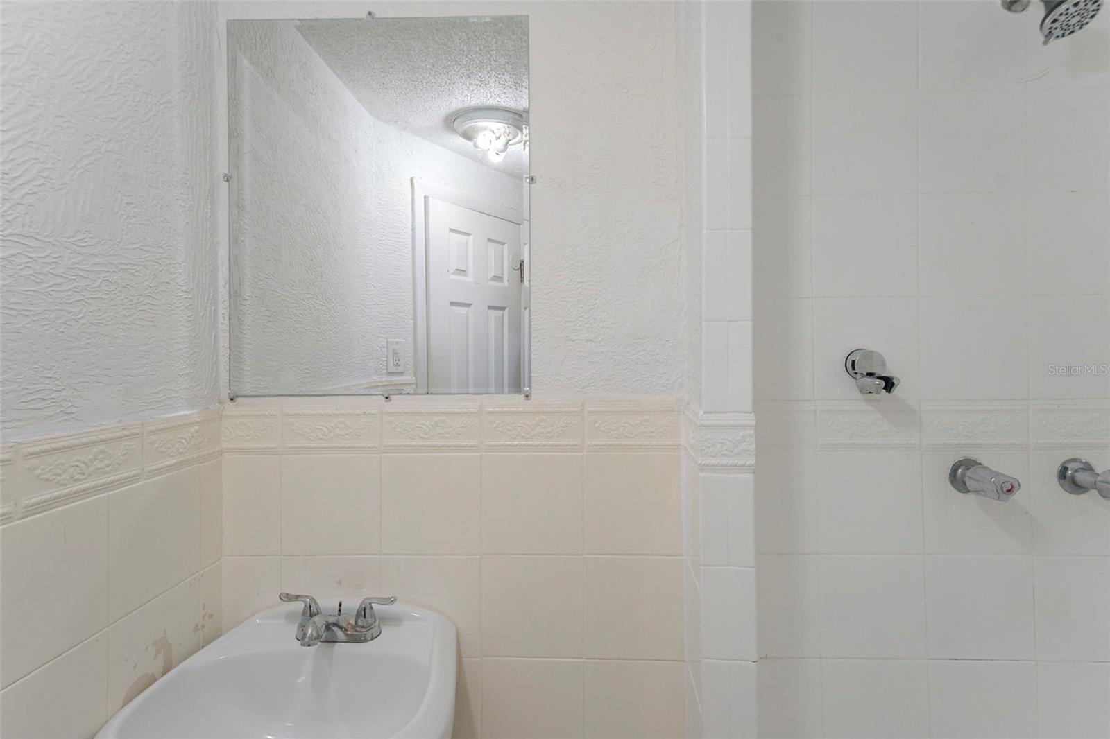 620 E 8TH ST, HIALEAH, FL, 33010