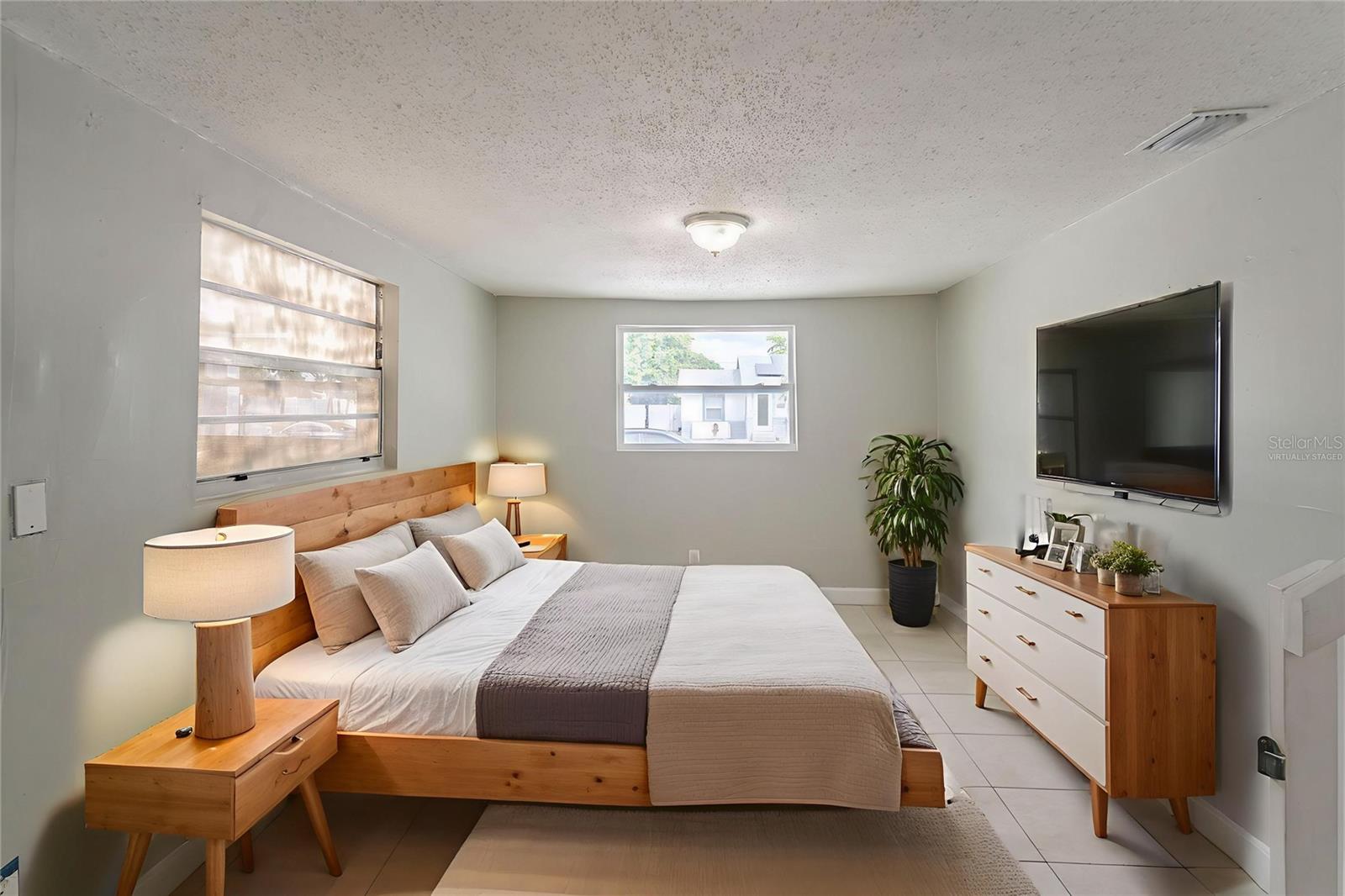 620 E 8TH ST, HIALEAH, FL, 33010