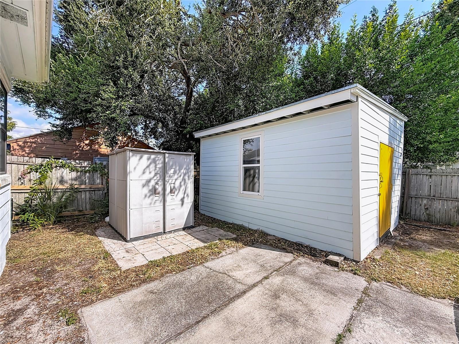 320 KINGSTON ST S, ST PETERSBURG, FL, 33711