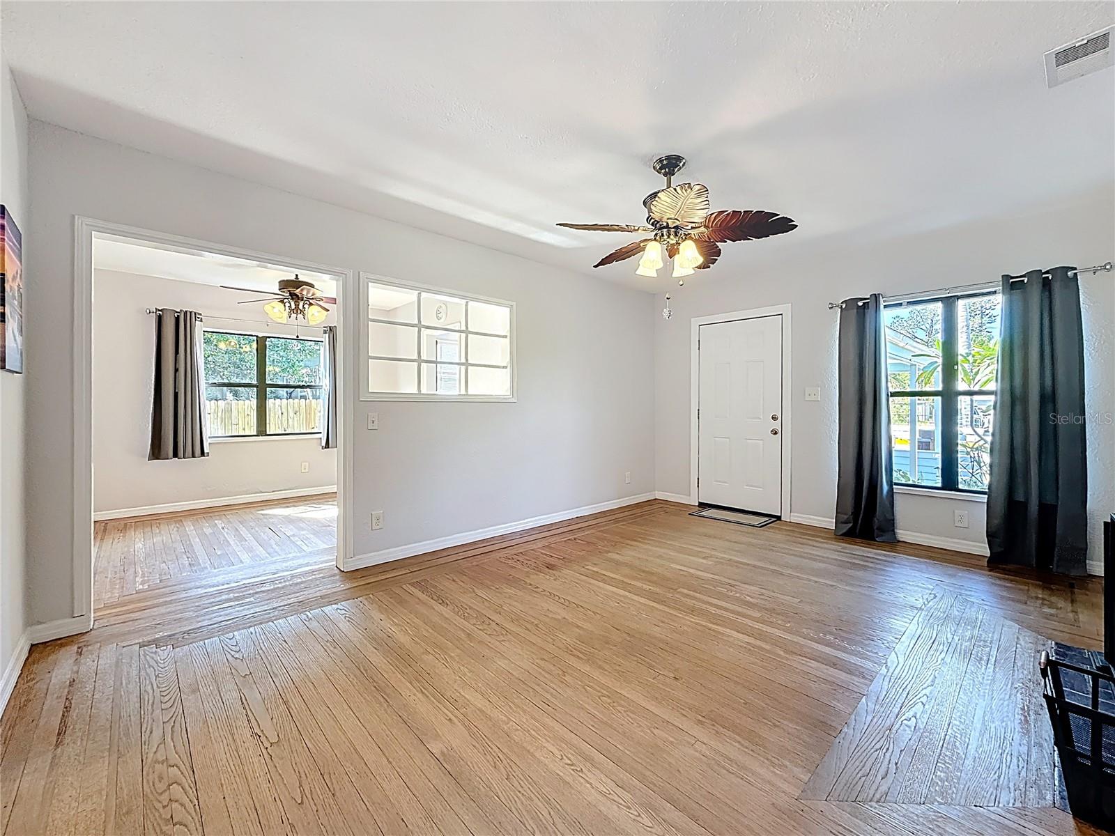 320 KINGSTON ST S, ST PETERSBURG, FL, 33711