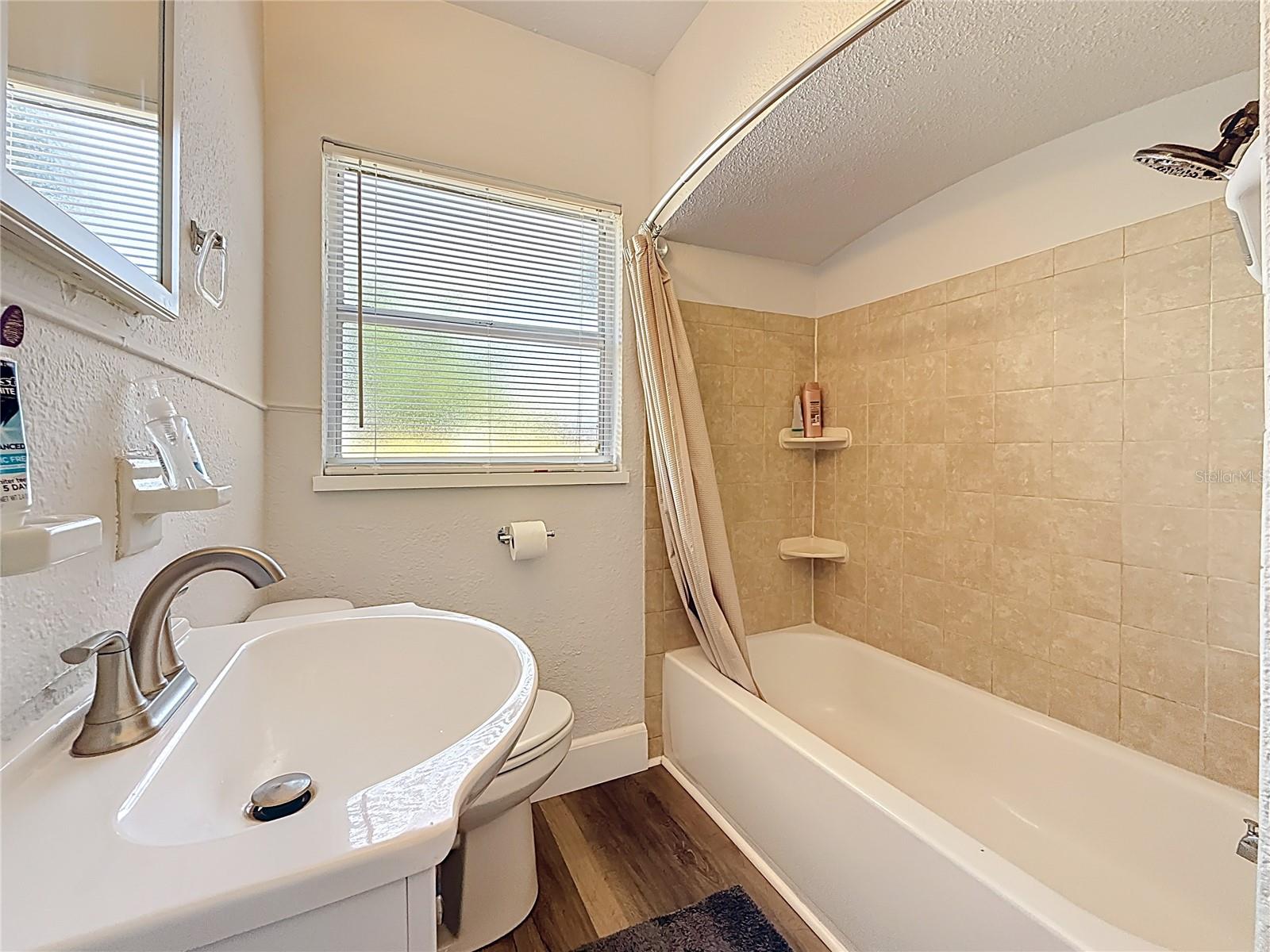 320 KINGSTON ST S, ST PETERSBURG, FL, 33711