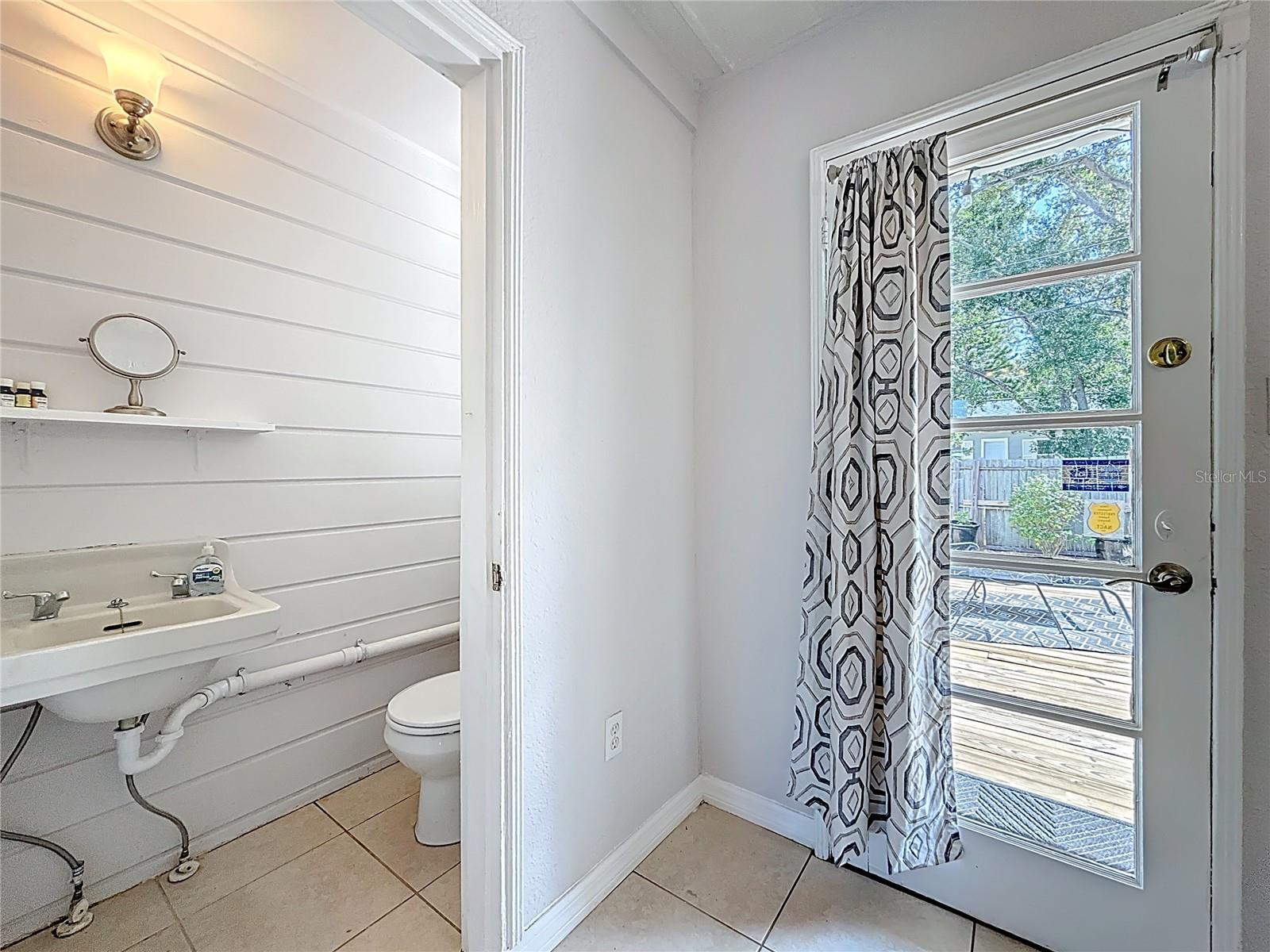 320 KINGSTON ST S, ST PETERSBURG, FL, 33711