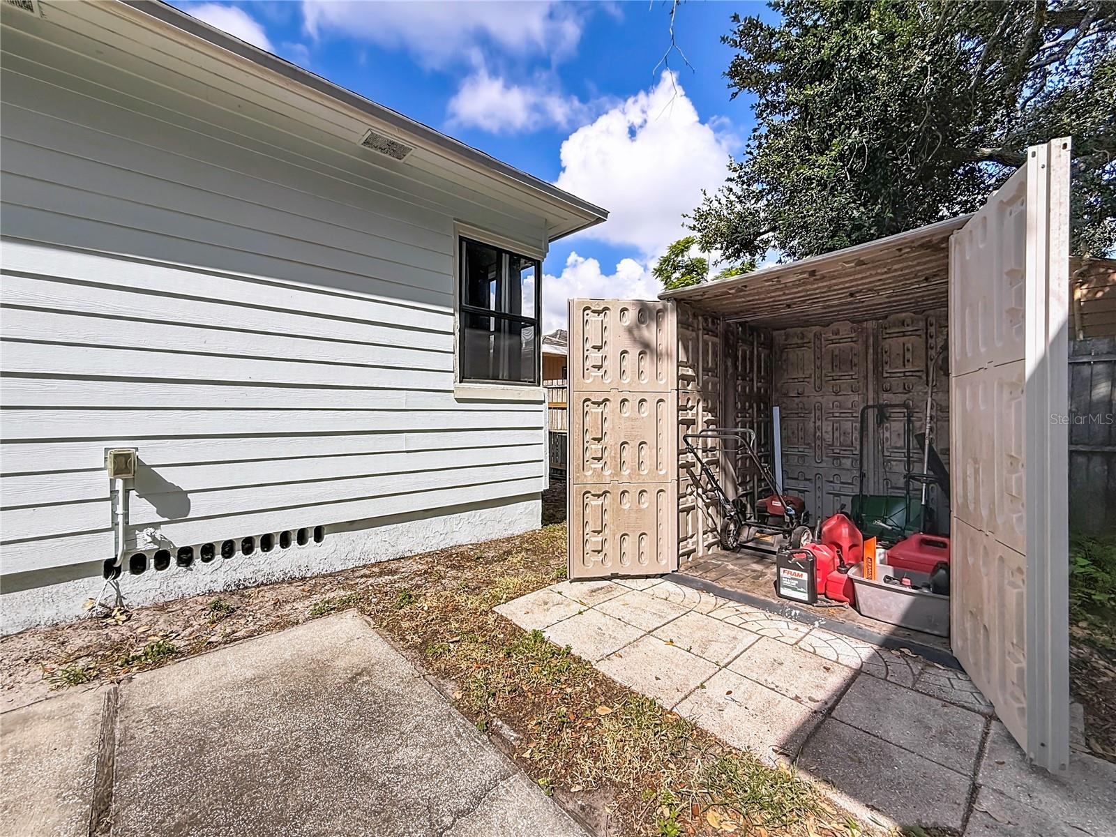 320 KINGSTON ST S, ST PETERSBURG, FL, 33711