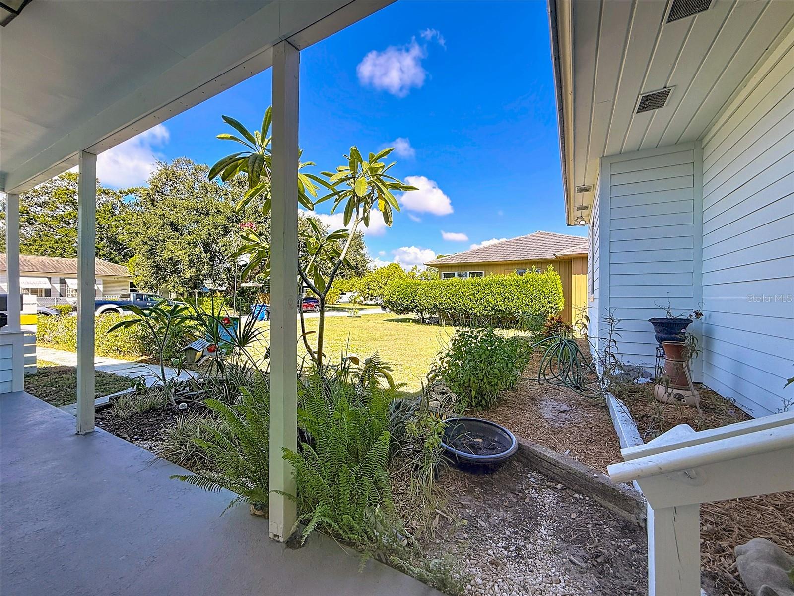 320 KINGSTON ST S, ST PETERSBURG, FL, 33711