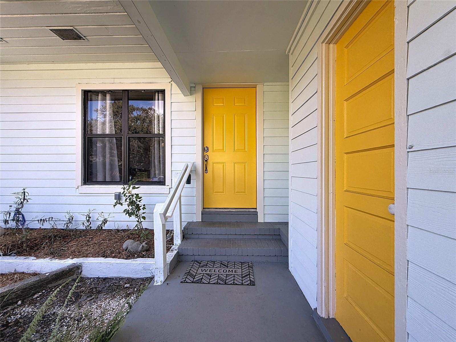 320 KINGSTON ST S, ST PETERSBURG, FL, 33711