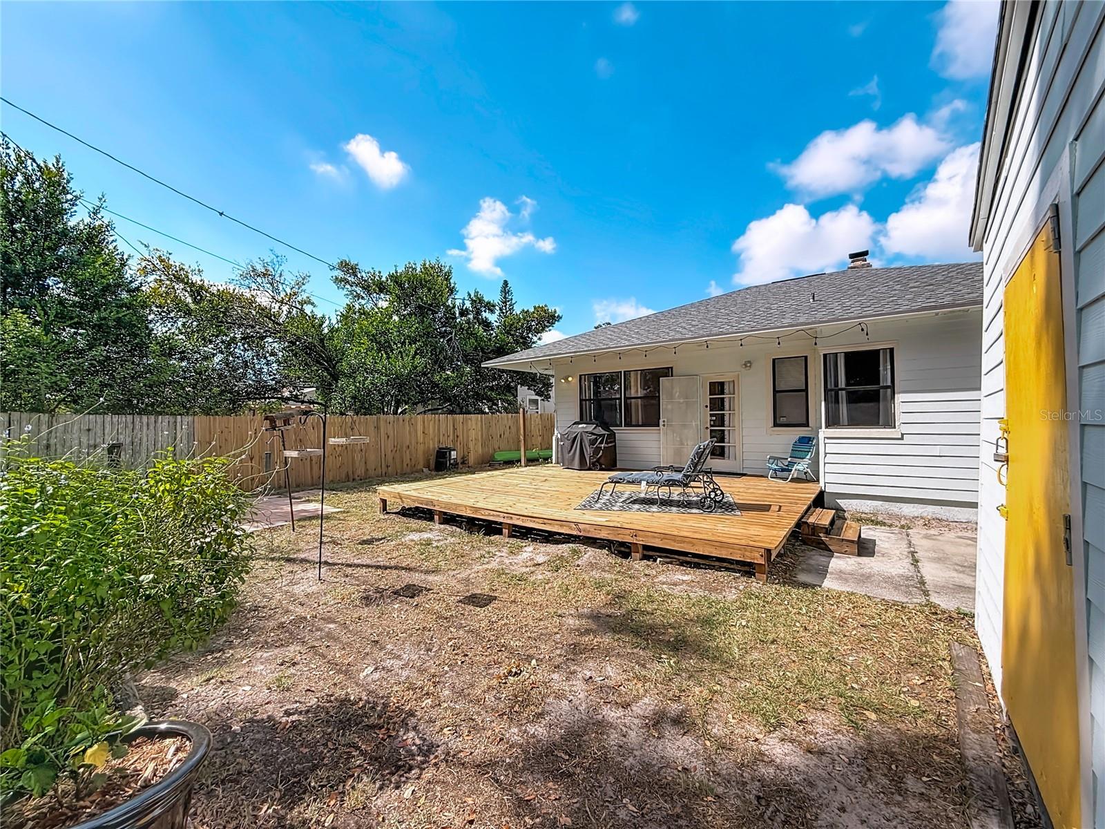 320 KINGSTON ST S, ST PETERSBURG, FL, 33711