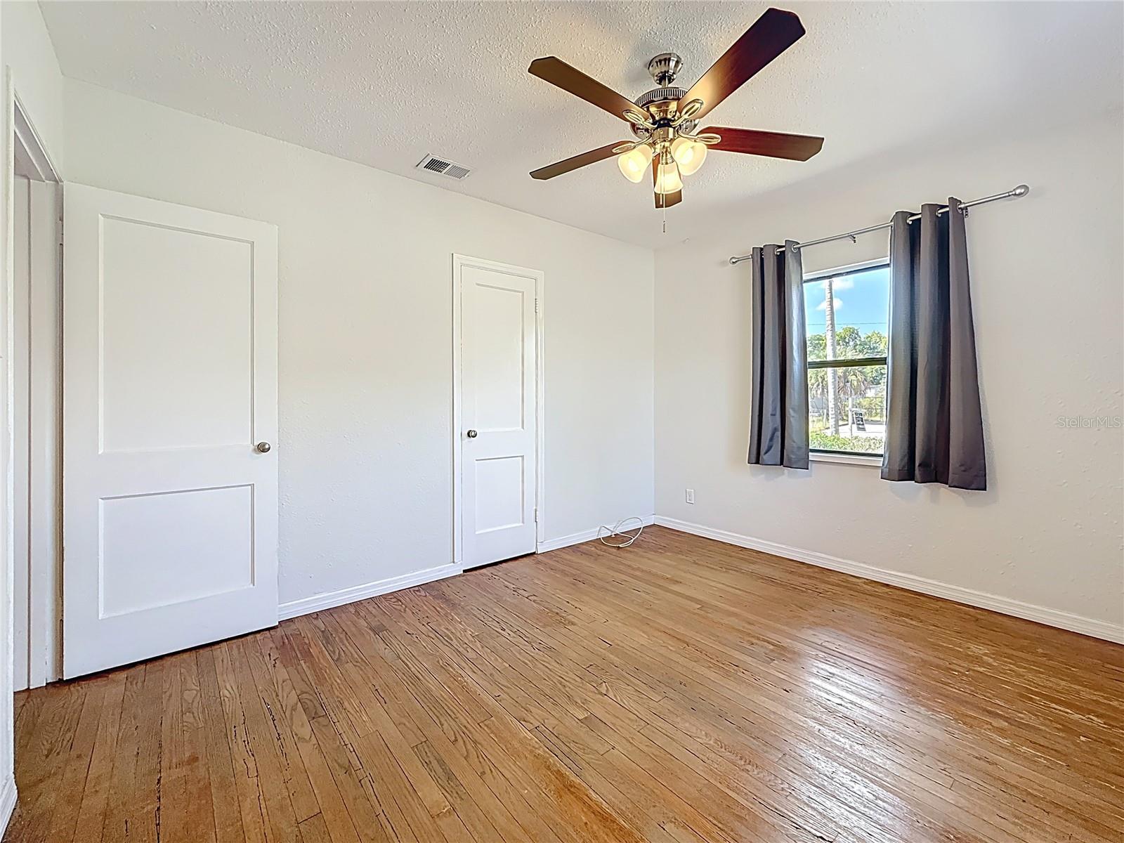 320 KINGSTON ST S, ST PETERSBURG, FL, 33711