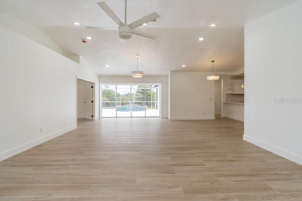 16275 HORIZON RD, NORTH FORT MYERS, FL, 33917