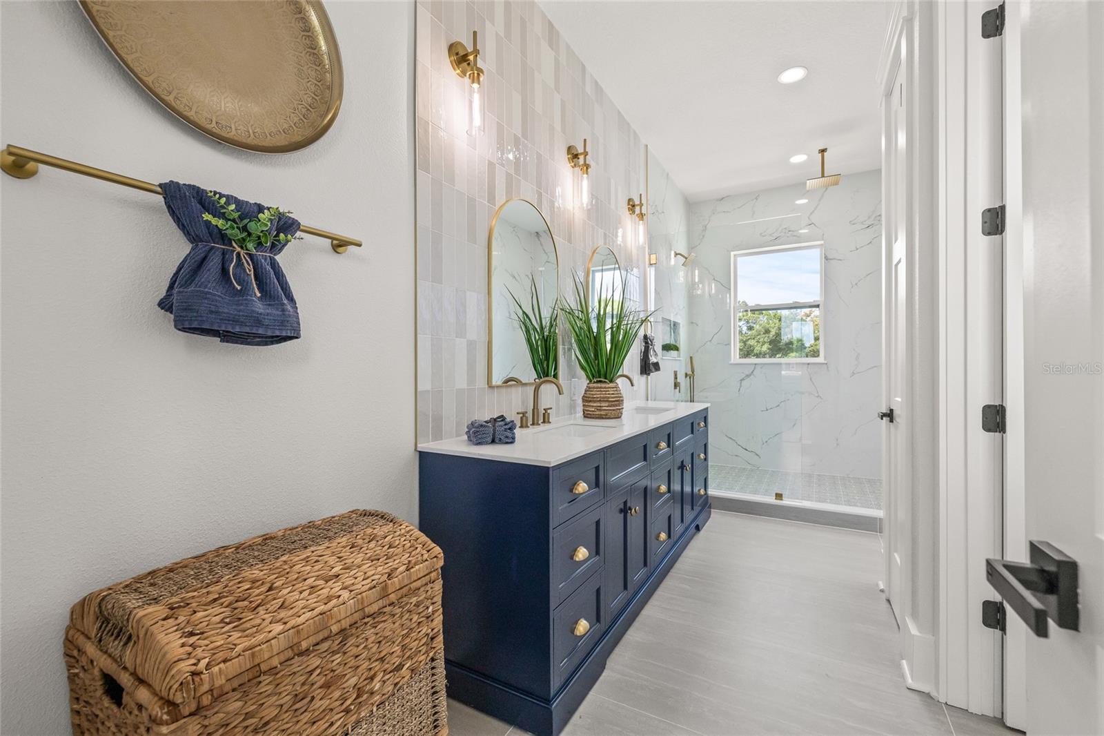 6901 3RD AVE N, ST PETERSBURG, FL, 33710