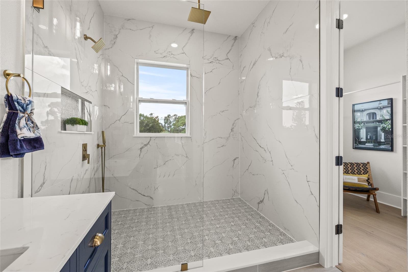 6901 3RD AVE N, ST PETERSBURG, FL, 33710