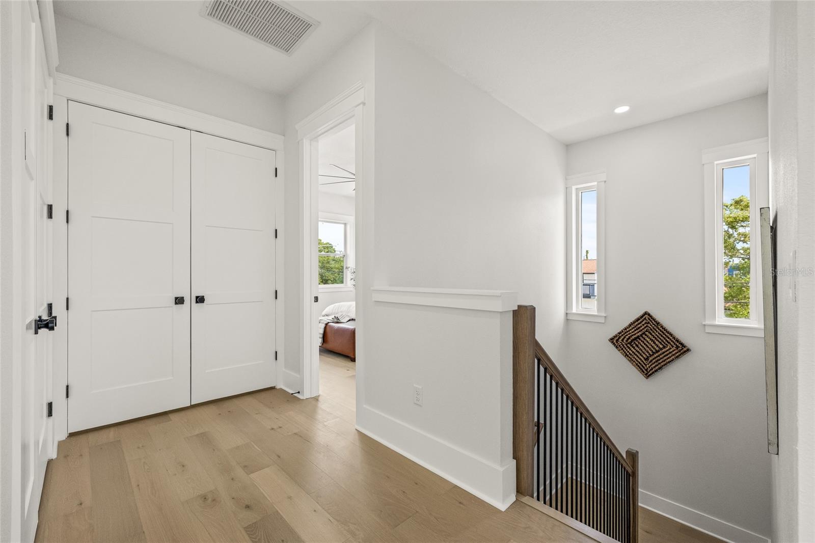 6901 3RD AVE N, ST PETERSBURG, FL, 33710