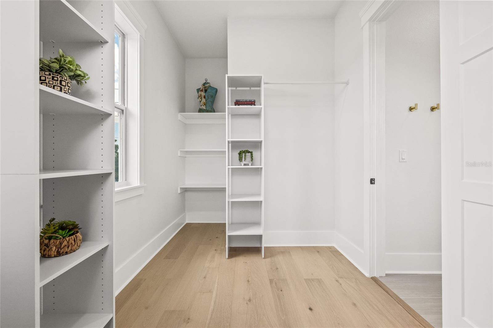 6901 3RD AVE N, ST PETERSBURG, FL, 33710