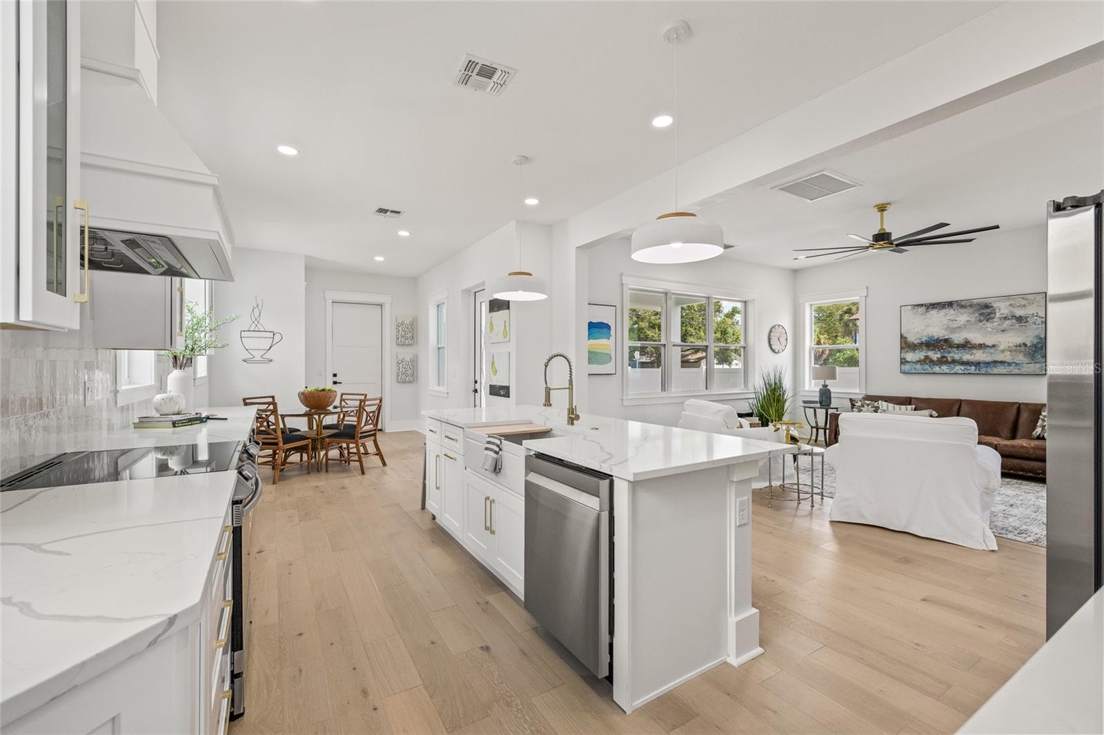 6901 3RD AVE N, ST PETERSBURG, FL, 33710