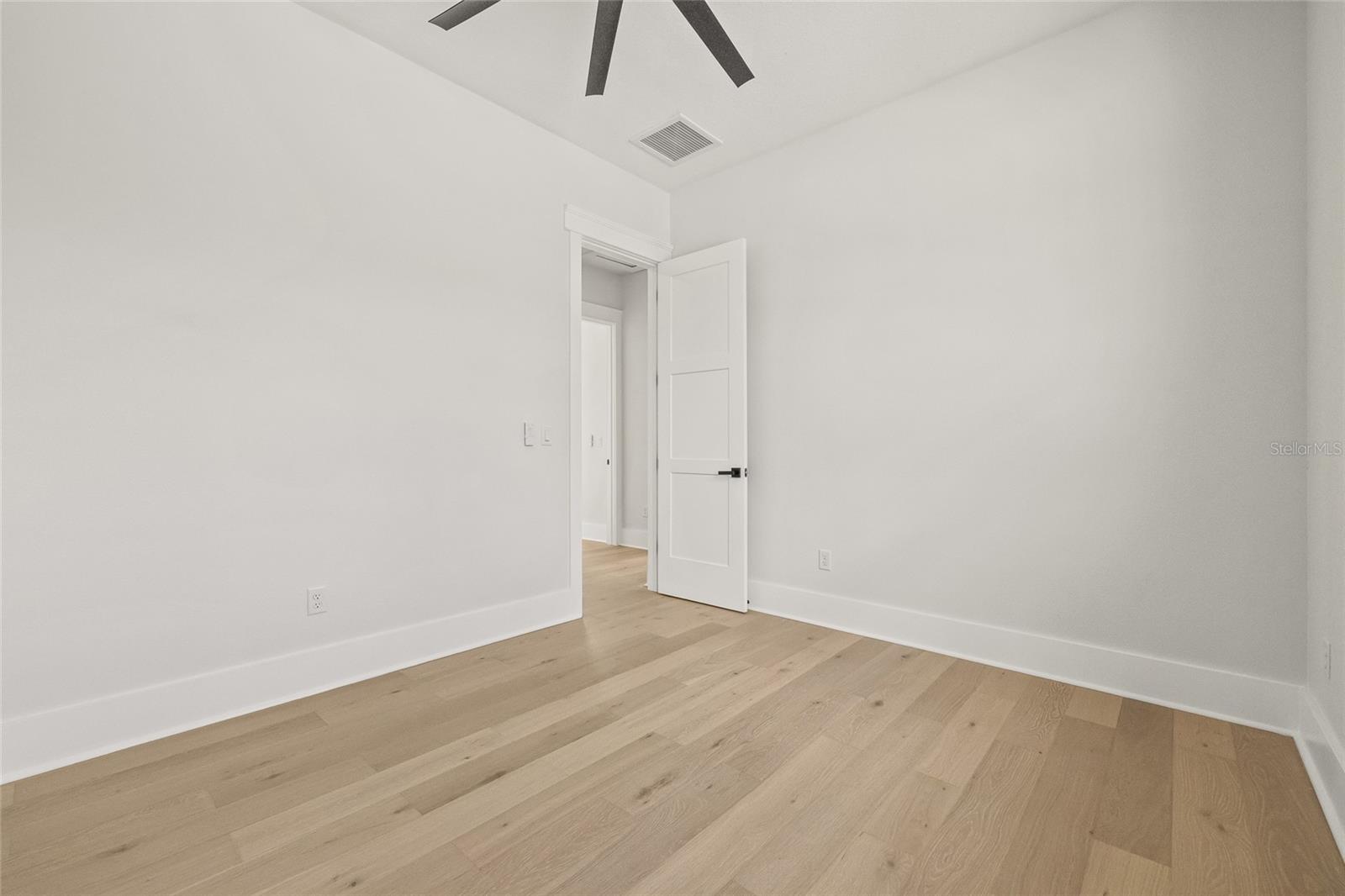 6901 3RD AVE N, ST PETERSBURG, FL, 33710