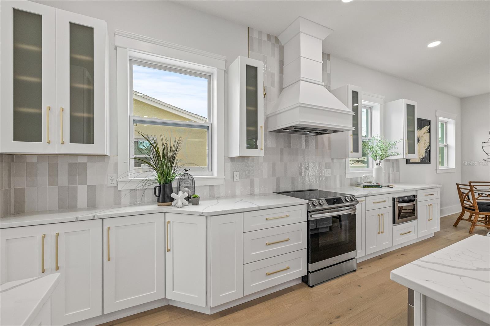 6901 3RD AVE N, ST PETERSBURG, FL, 33710