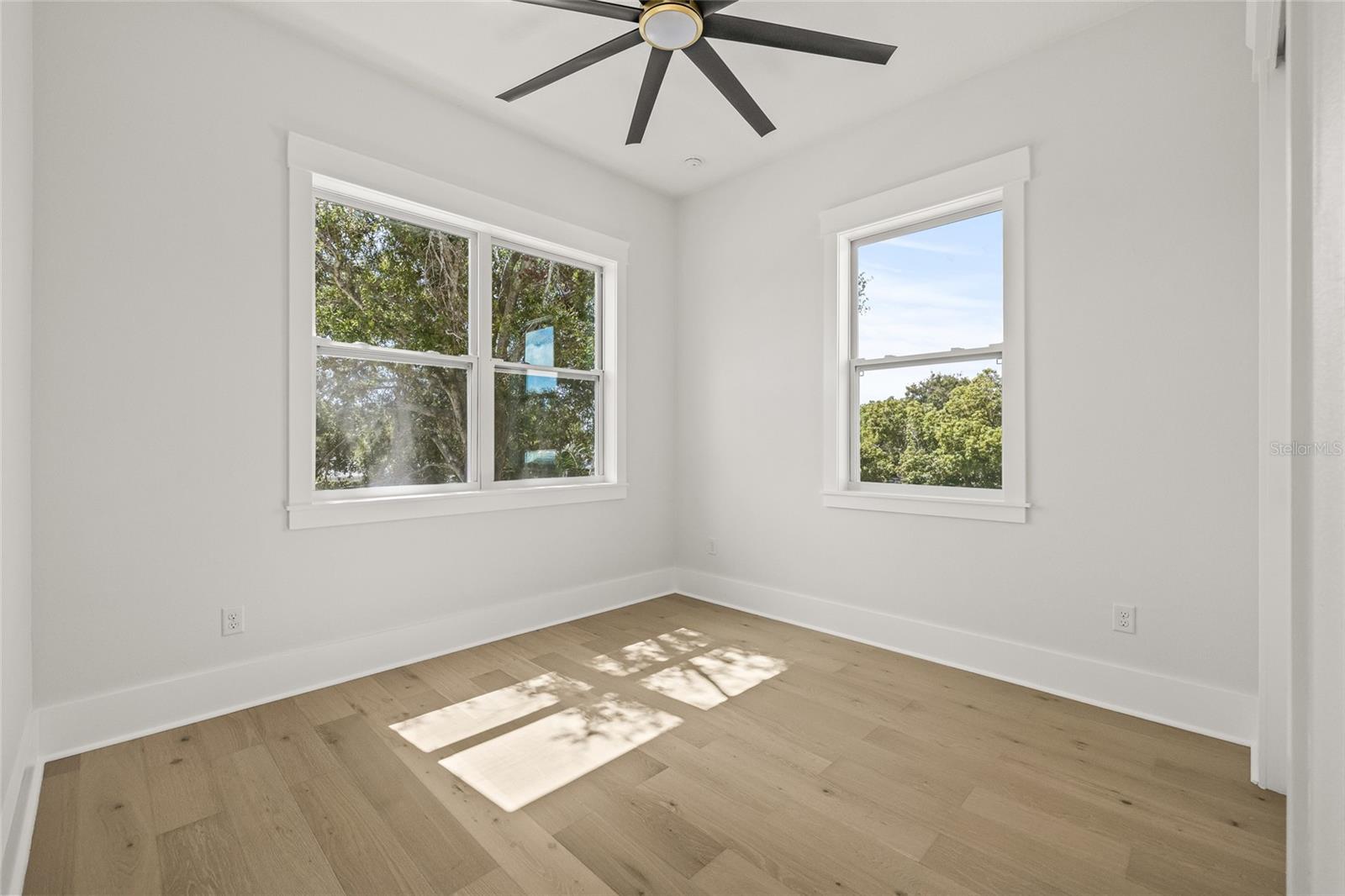 6901 3RD AVE N, ST PETERSBURG, FL, 33710