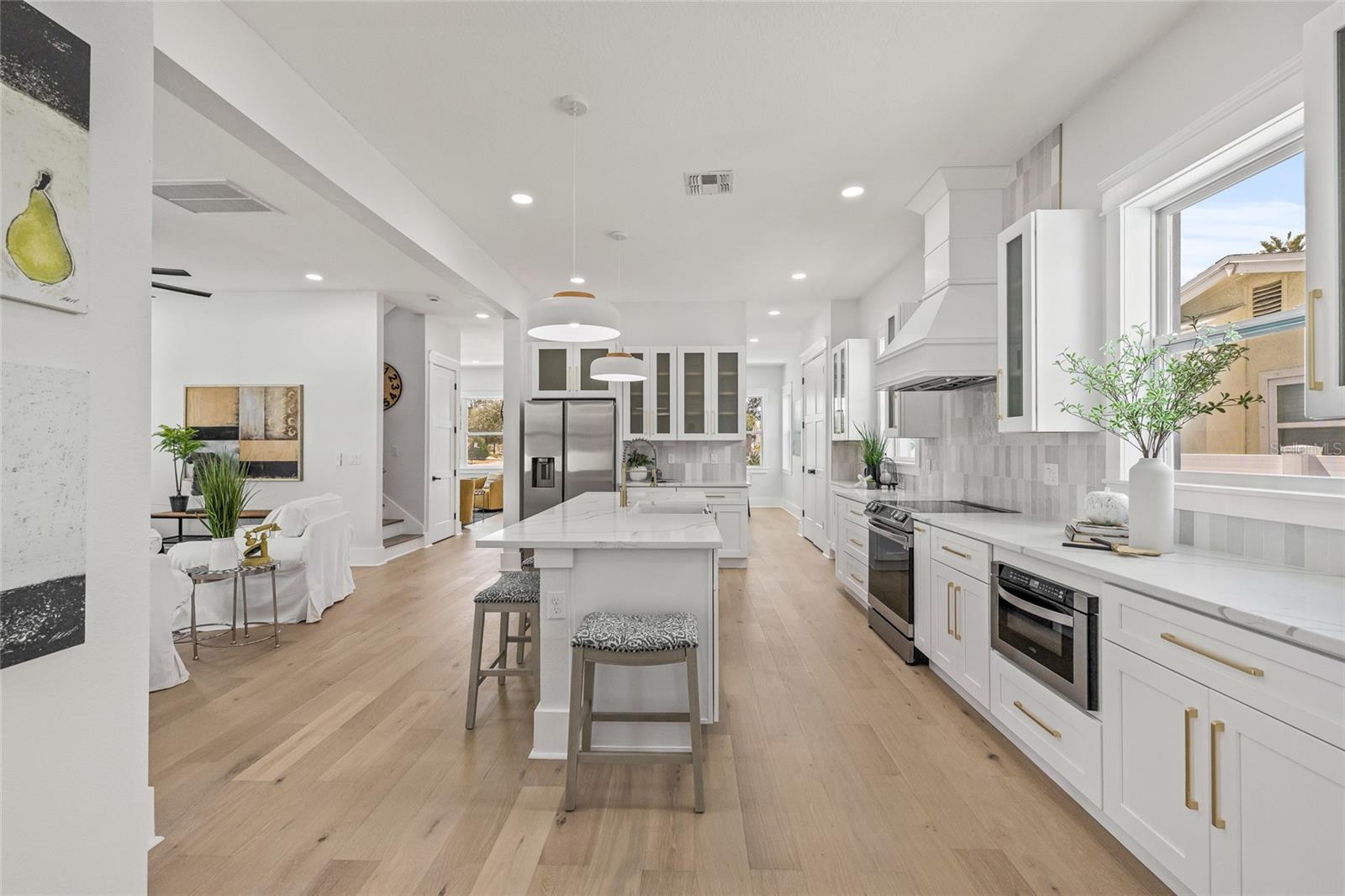 6901 3RD AVE N, ST PETERSBURG, FL, 33710