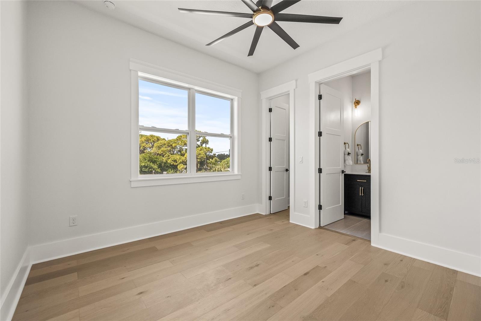 6901 3RD AVE N, ST PETERSBURG, FL, 33710