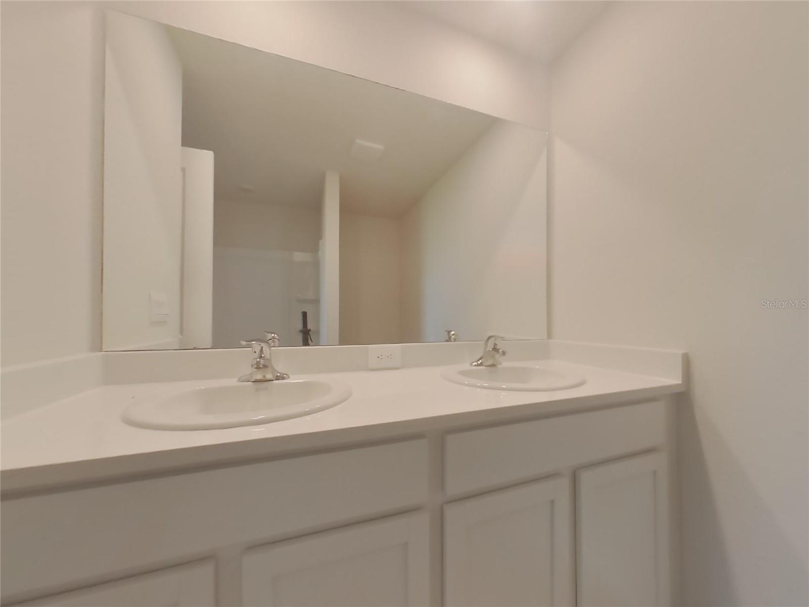 10726 HIDDEN BANKS GLN, PARRISH, FL, 34219