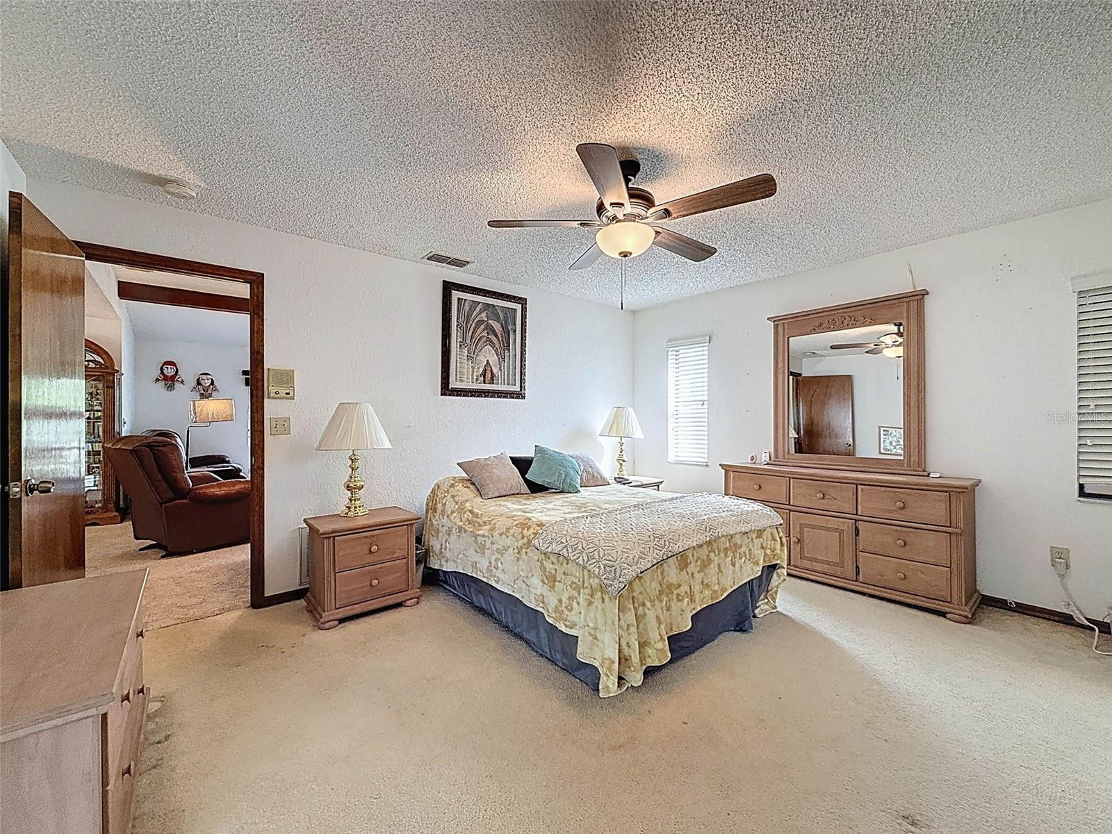 8950 HERNANDO WAY, WEEKI WACHEE, FL, 34613