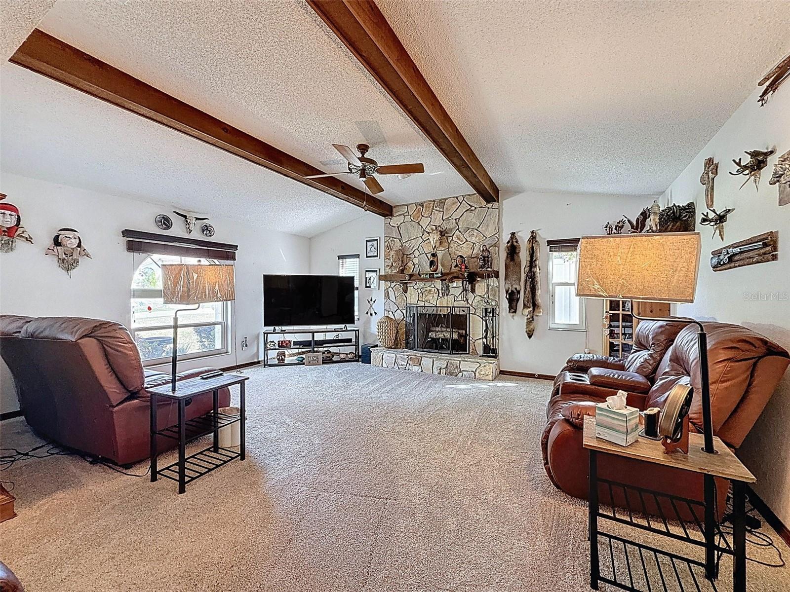 8950 HERNANDO WAY, WEEKI WACHEE, FL, 34613