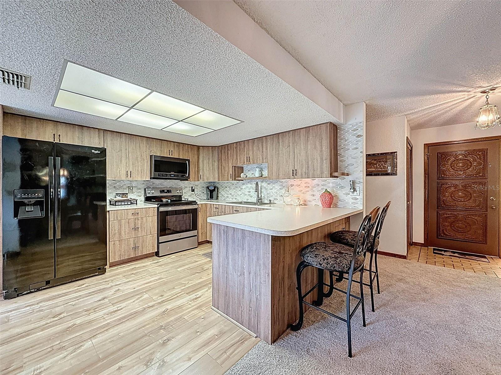 8950 HERNANDO WAY, WEEKI WACHEE, FL, 34613