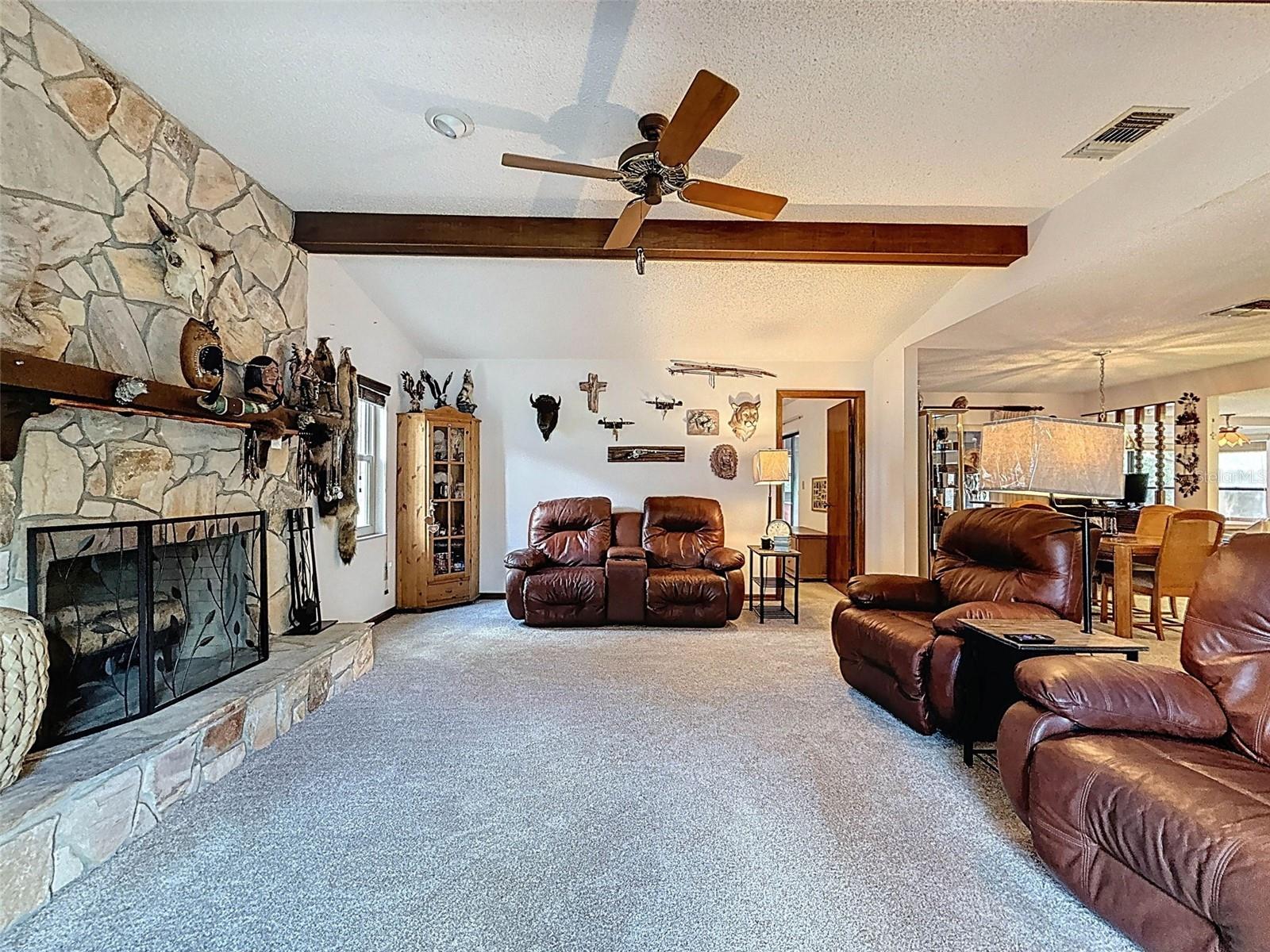 8950 HERNANDO WAY, WEEKI WACHEE, FL, 34613