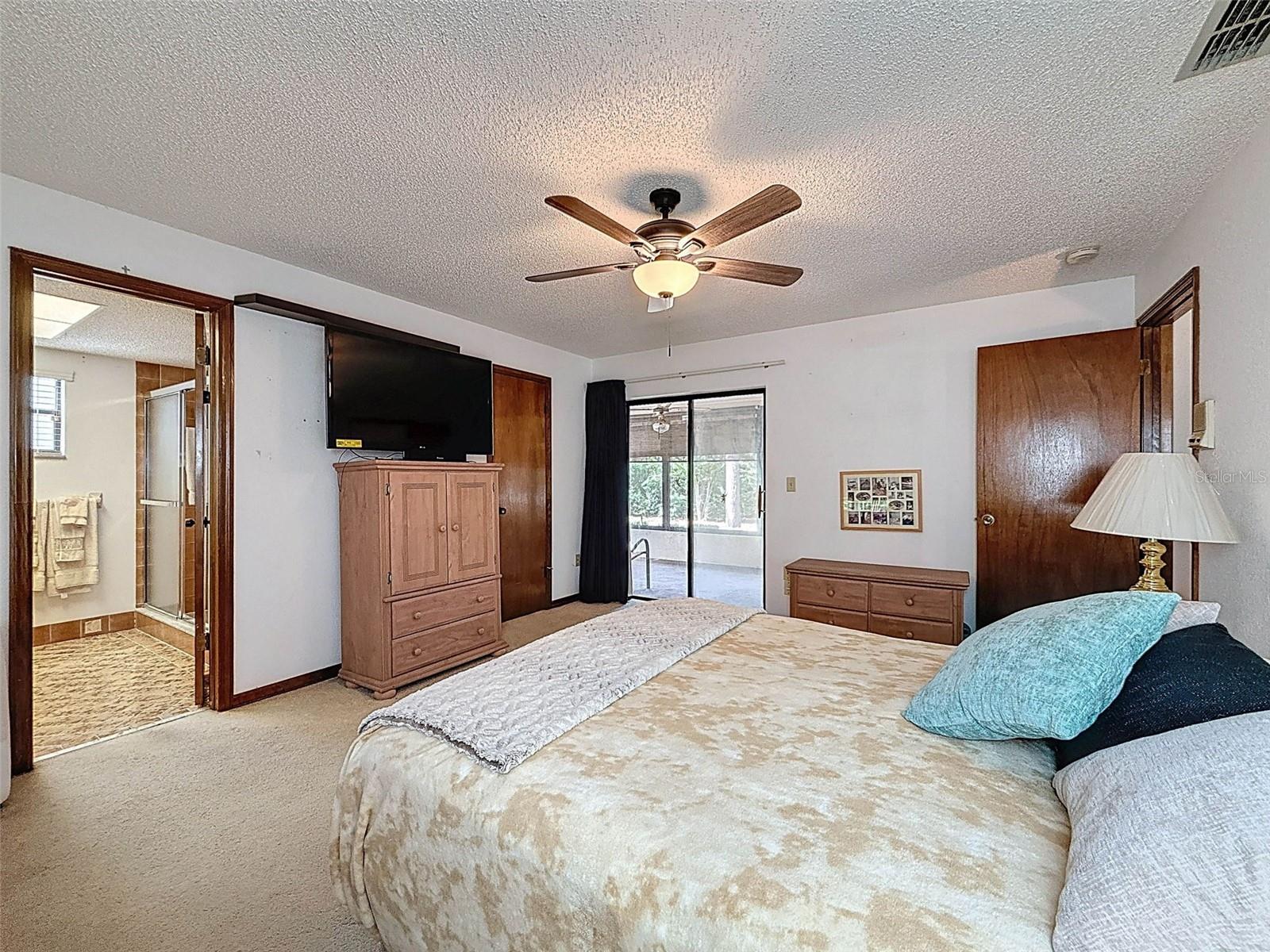 8950 HERNANDO WAY, WEEKI WACHEE, FL, 34613