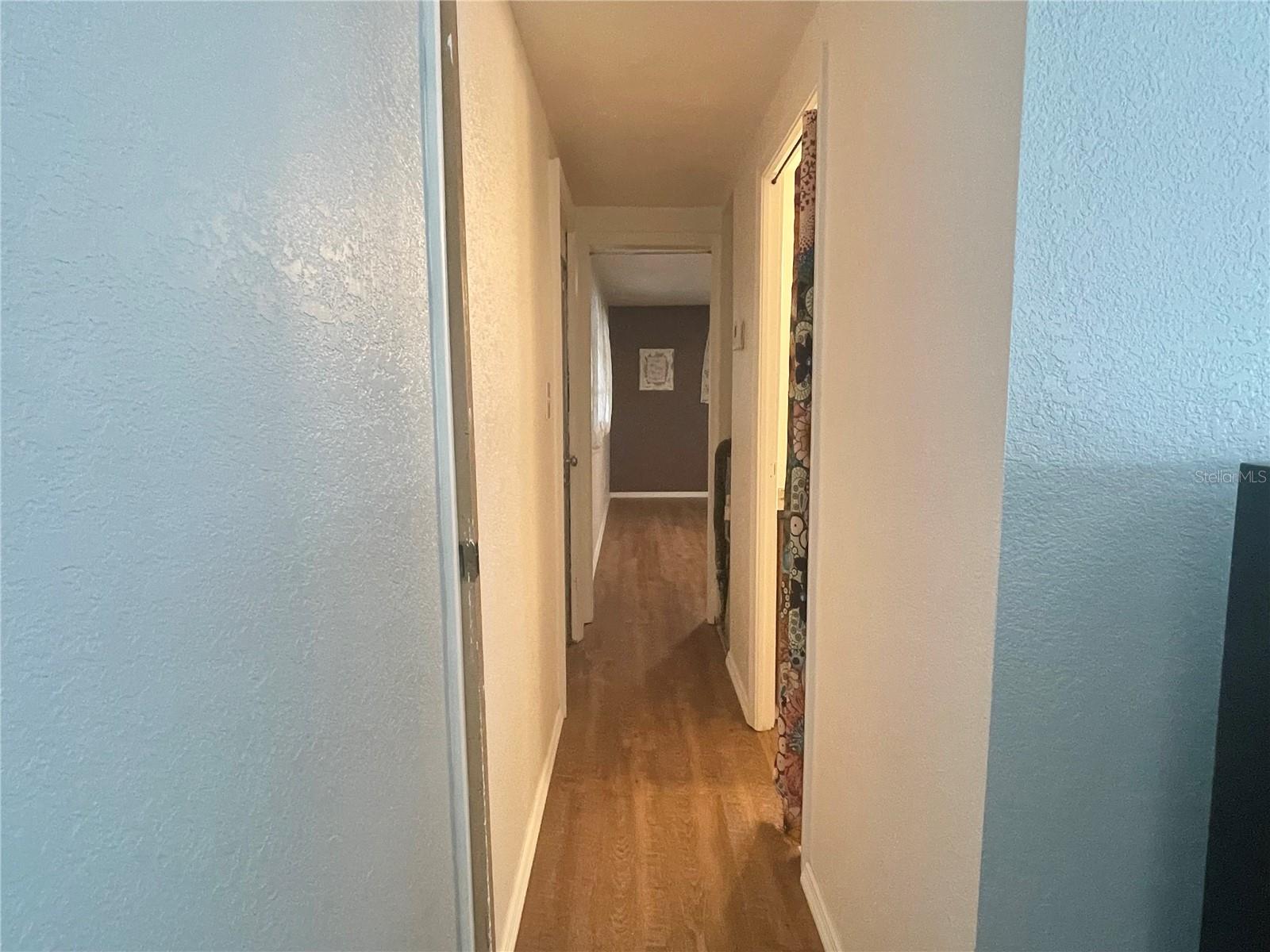 W7879768 Property Photo