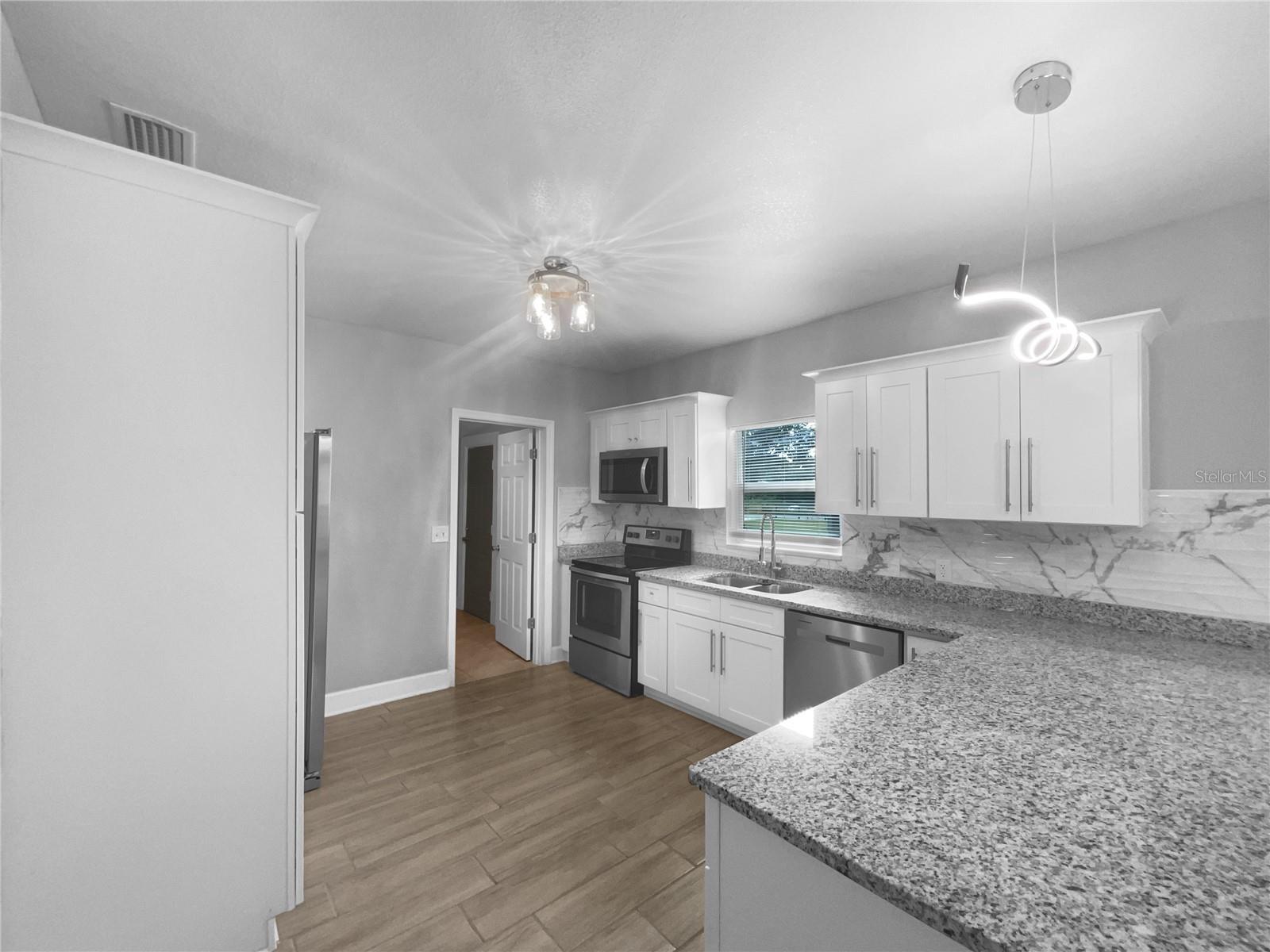 2812 TOM BREWER LN, PLANT CITY, FL, 33566