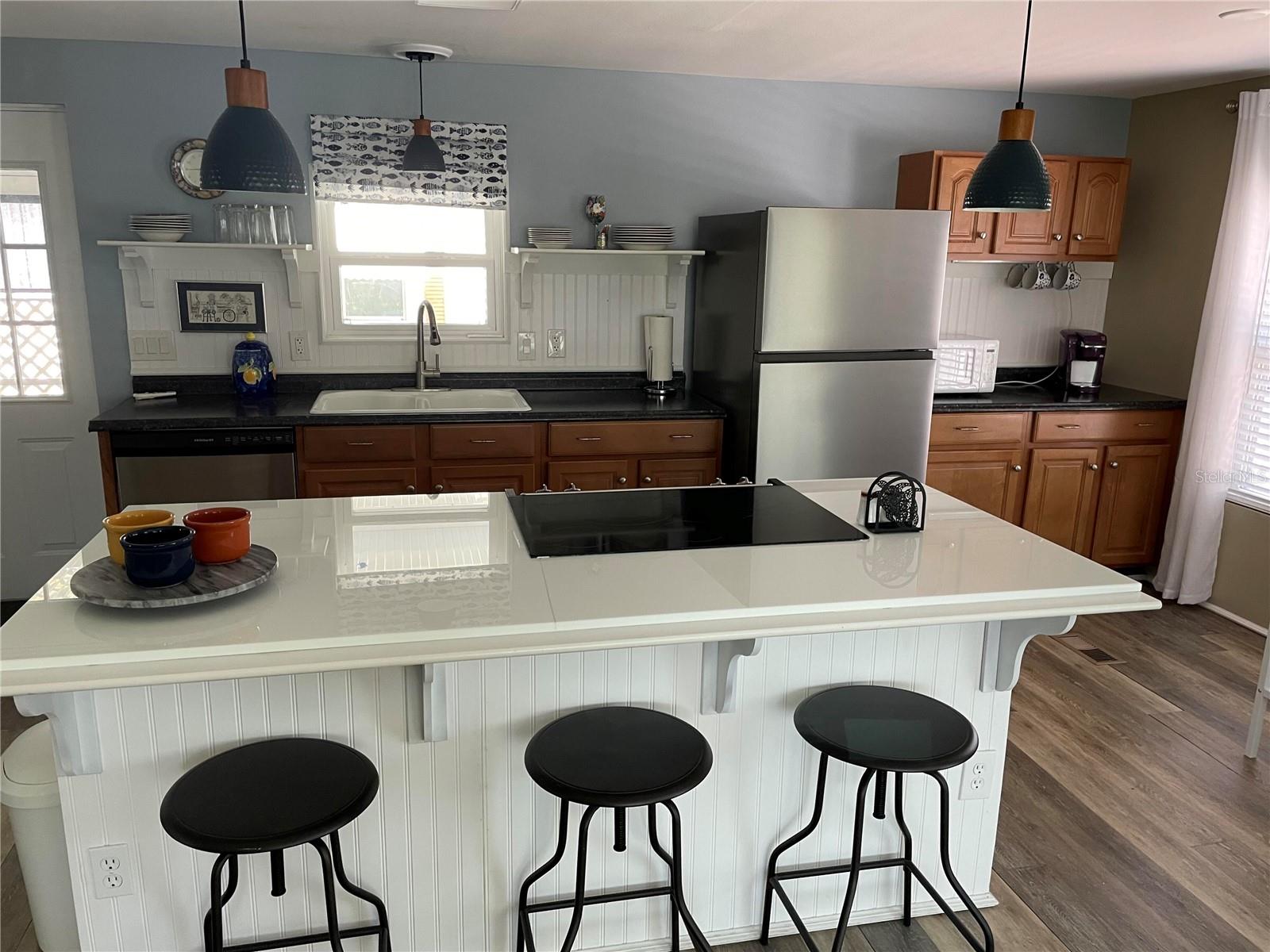 O6351371 Property Photo