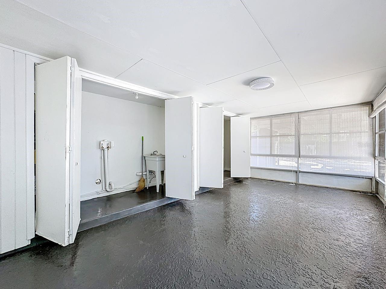 3223 N ORANGE AVE, ORLANDO, FL, 32803