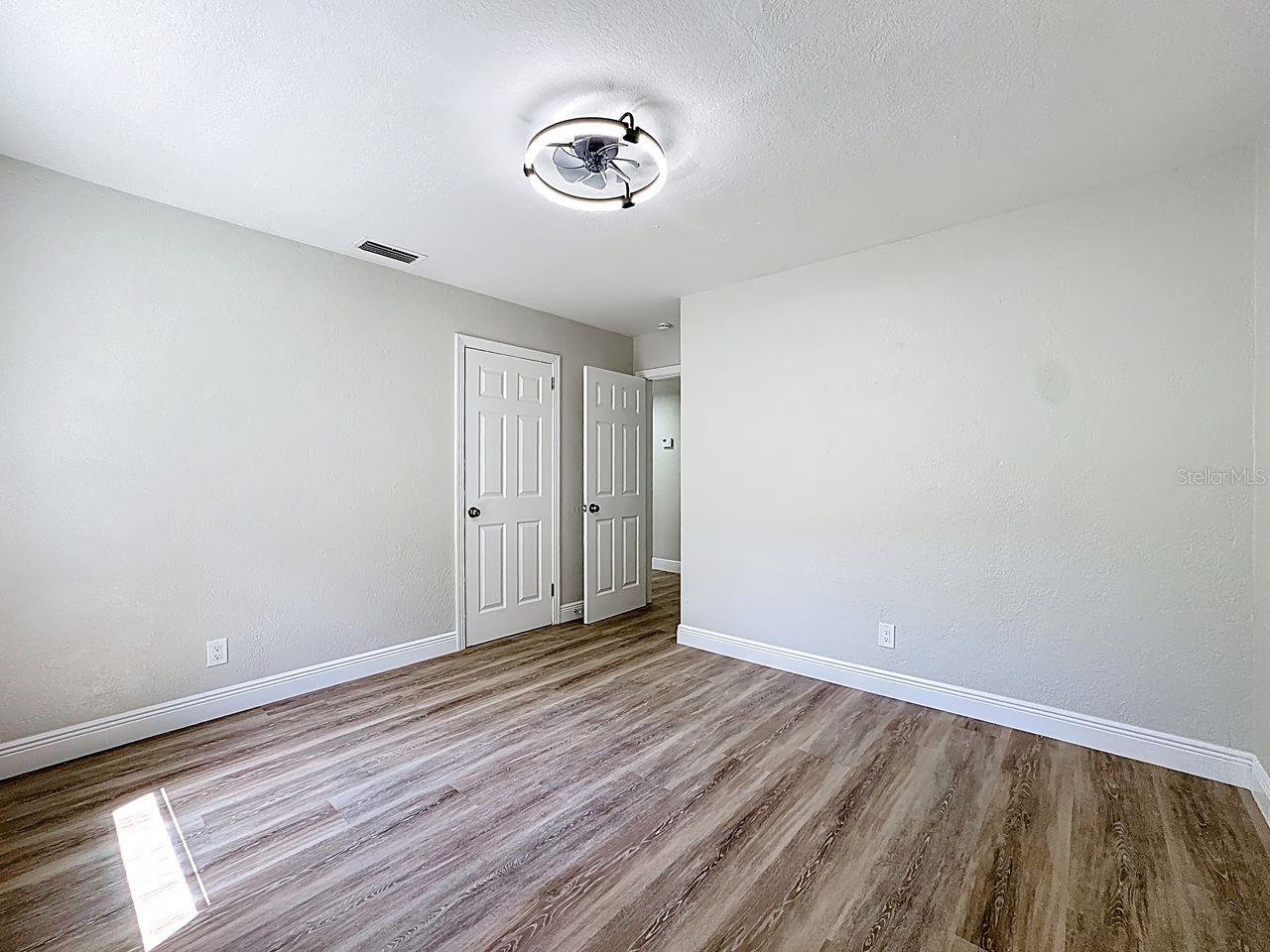 3223 N ORANGE AVE, ORLANDO, FL, 32803