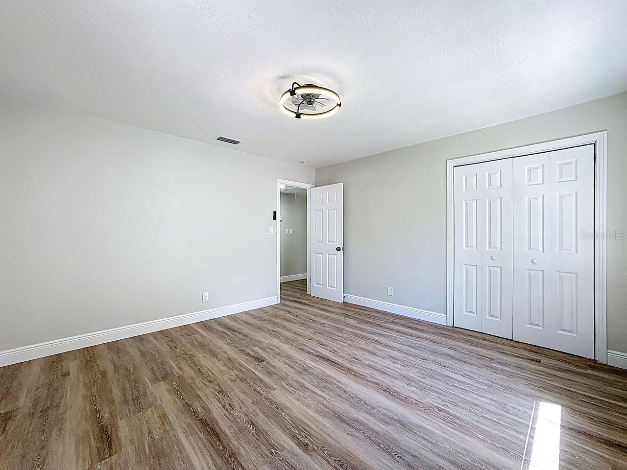 3223 N ORANGE AVE, ORLANDO, FL, 32803