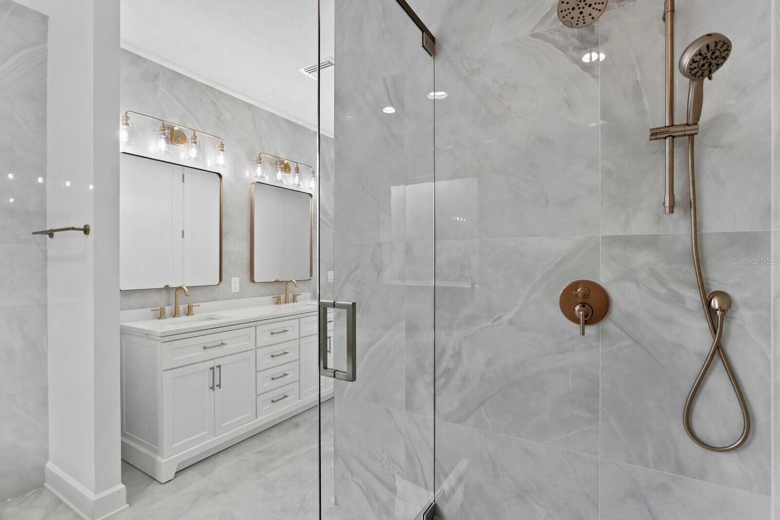 3308 W WYOMING AVE, TAMPA, FL, 33611