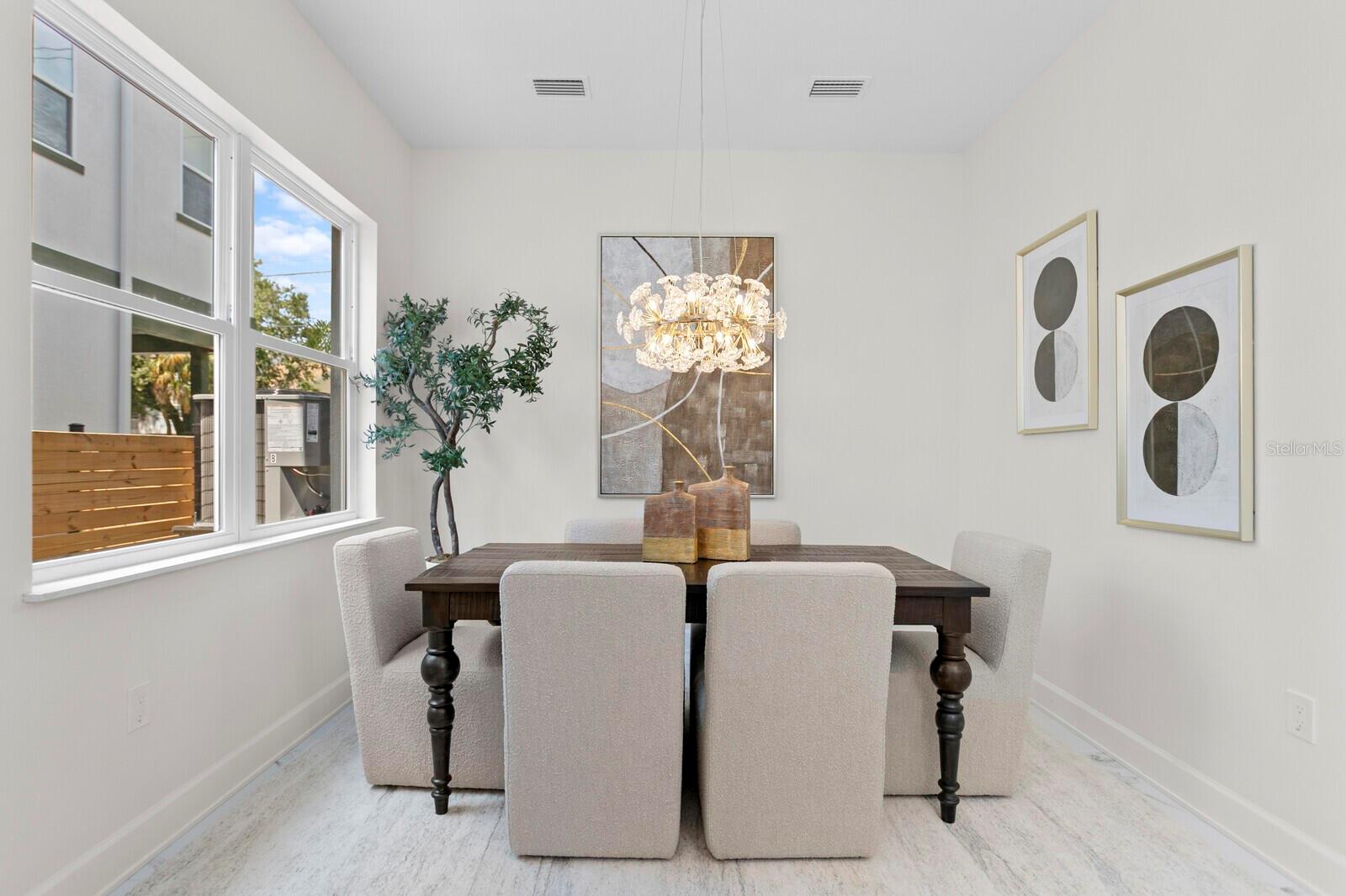 3308 W WYOMING AVE, TAMPA, FL, 33611