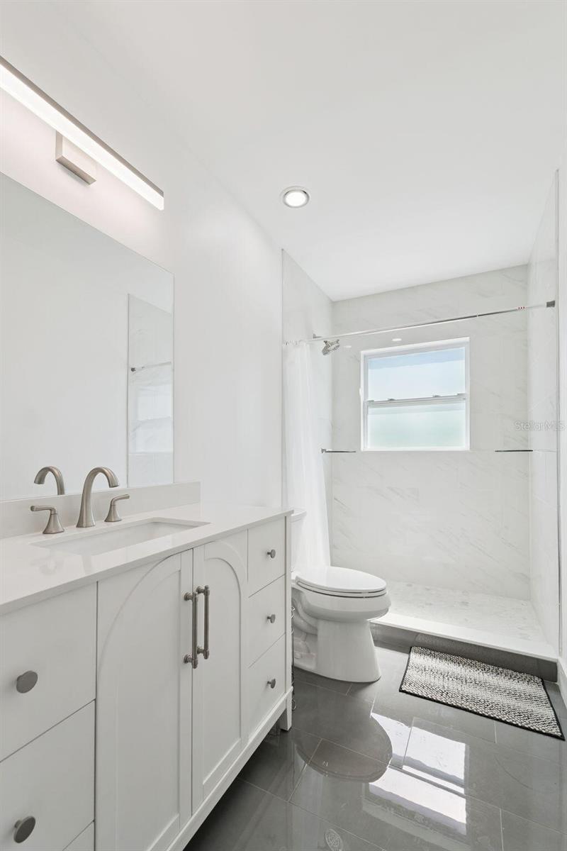 2335 TROPICAL SHORES DR SE, ST PETERSBURG, FL, 33705