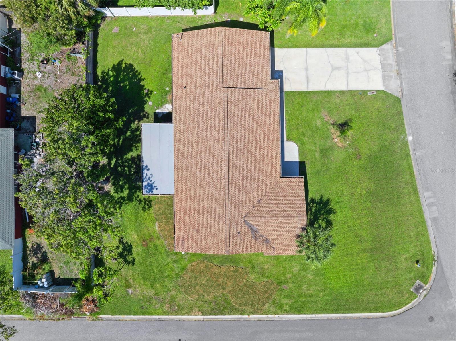 2335 TROPICAL SHORES DR SE, ST PETERSBURG, FL, 33705