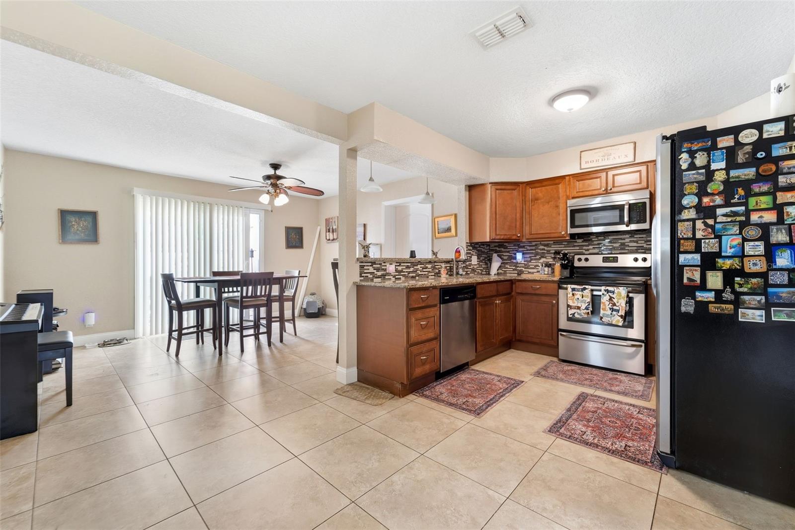8593 LANTANA DR, SEMINOLE, FL, 33777