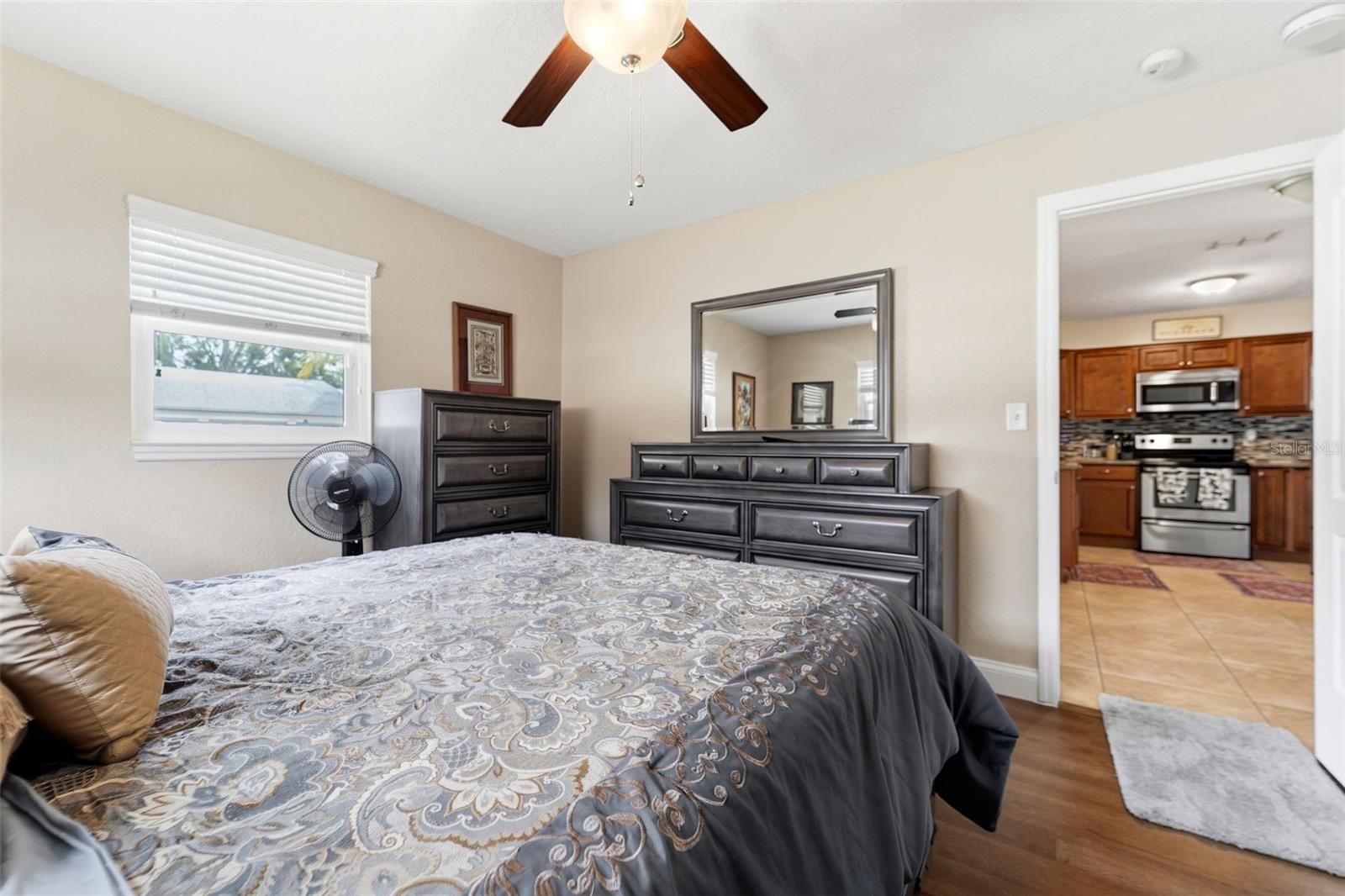 8593 LANTANA DR, SEMINOLE, FL, 33777