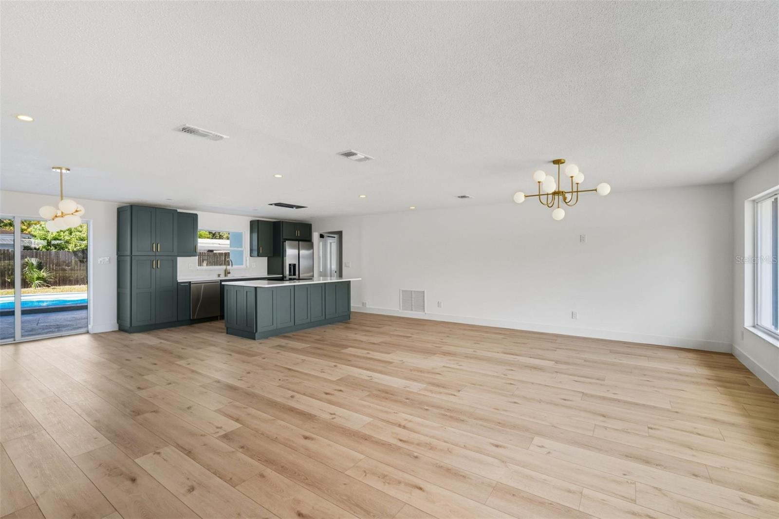 1938 FLORA RD, CLEARWATER, FL, 33755