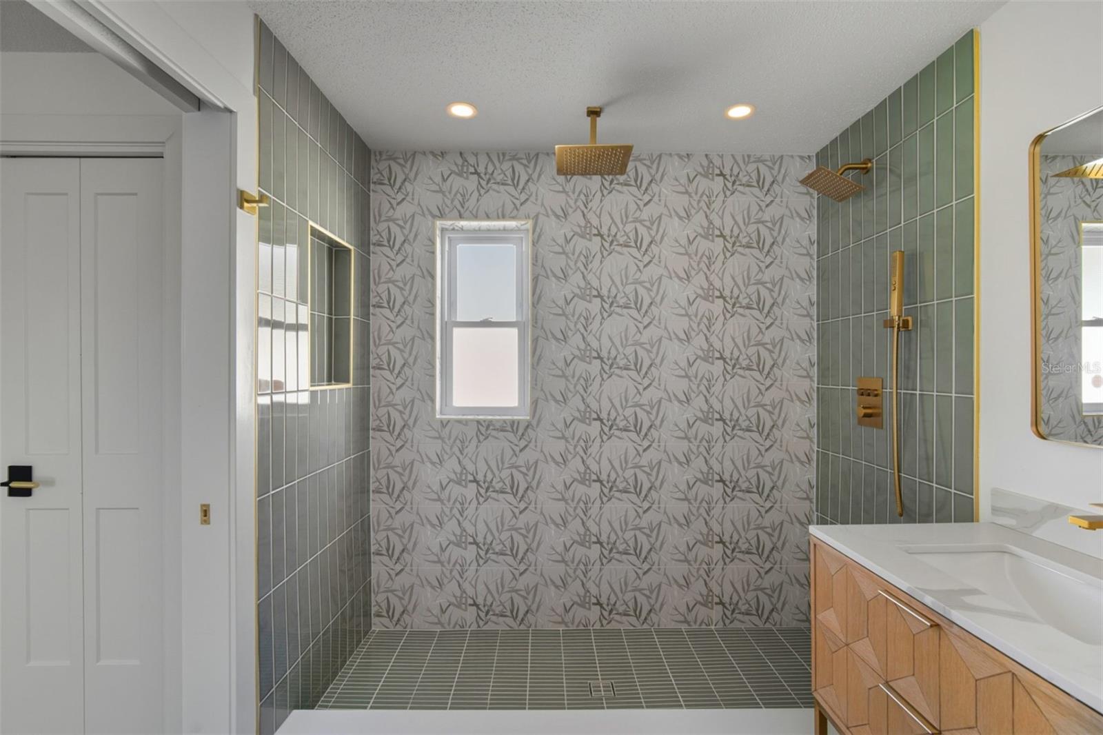 1938 FLORA RD, CLEARWATER, FL, 33755