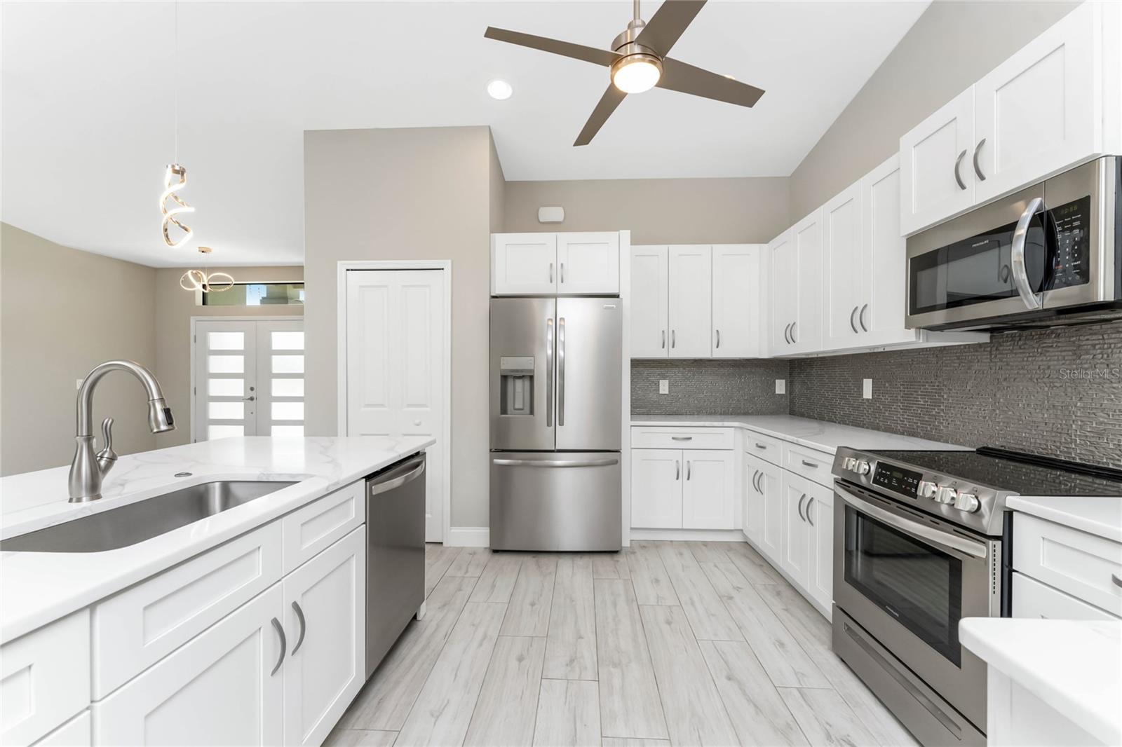 346 BARCELONA ST, PUNTA GORDA, FL, 33983