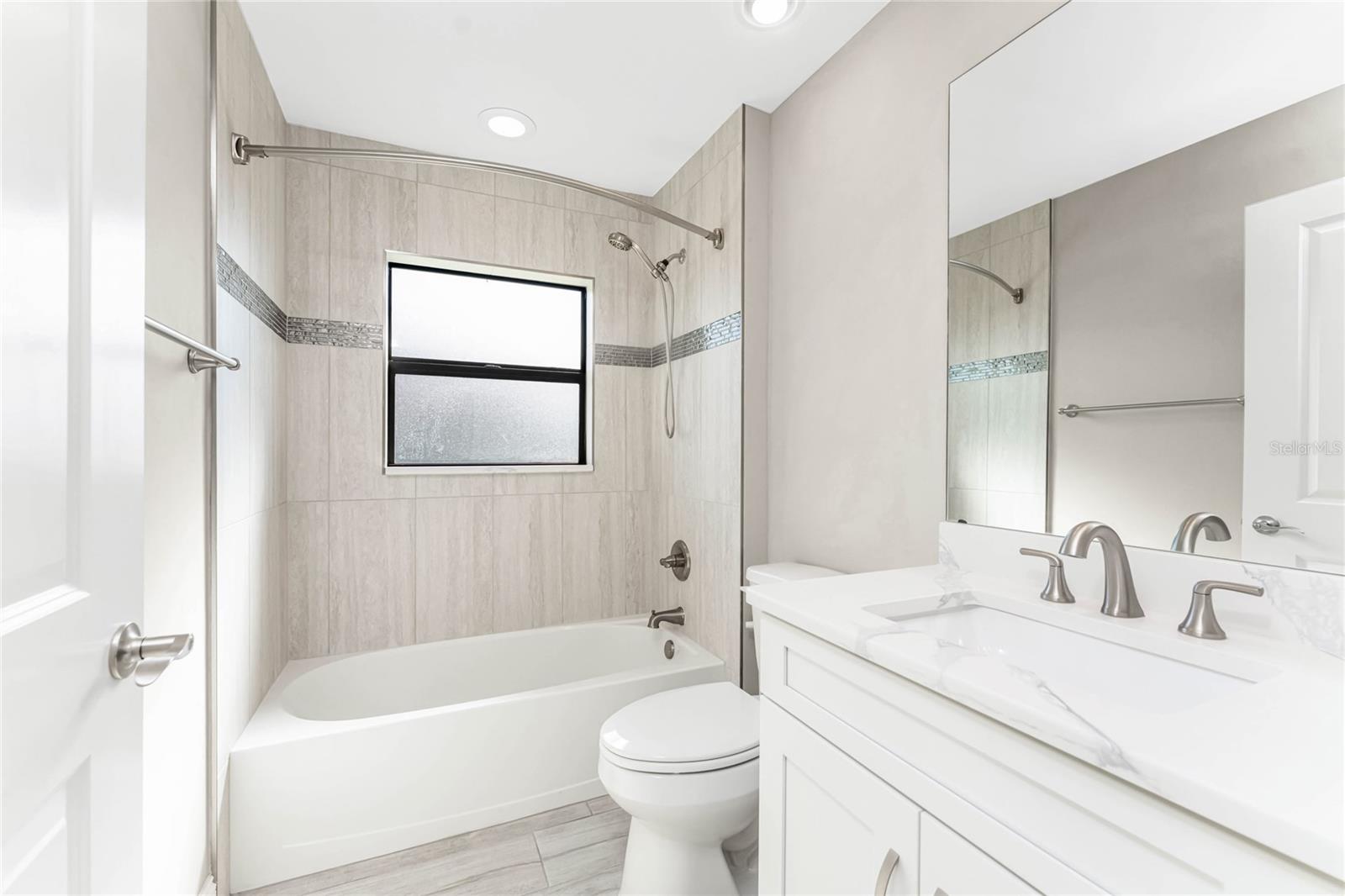 346 BARCELONA ST, PUNTA GORDA, FL, 33983