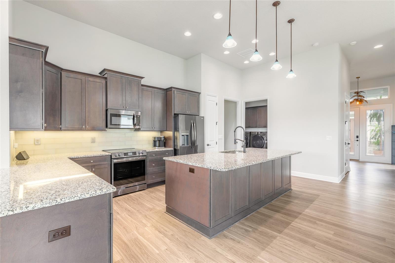 3020 KING PALM DR, NEW SMYRNA BEACH, FL, 32168