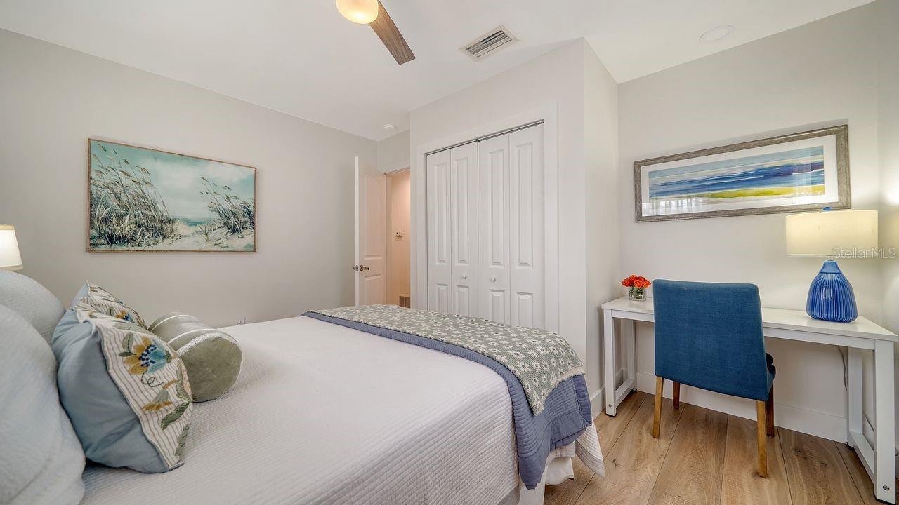 1633 RIDGEWOOD LN, SARASOTA, FL, 34231