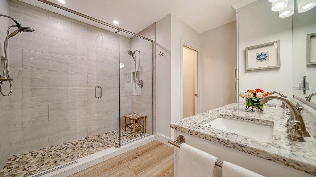 1633 RIDGEWOOD LN, SARASOTA, FL, 34231