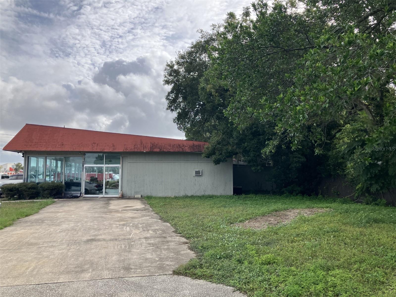 6200 ARLINGTON EXPY, JACKSONVILLE, FL, 32211